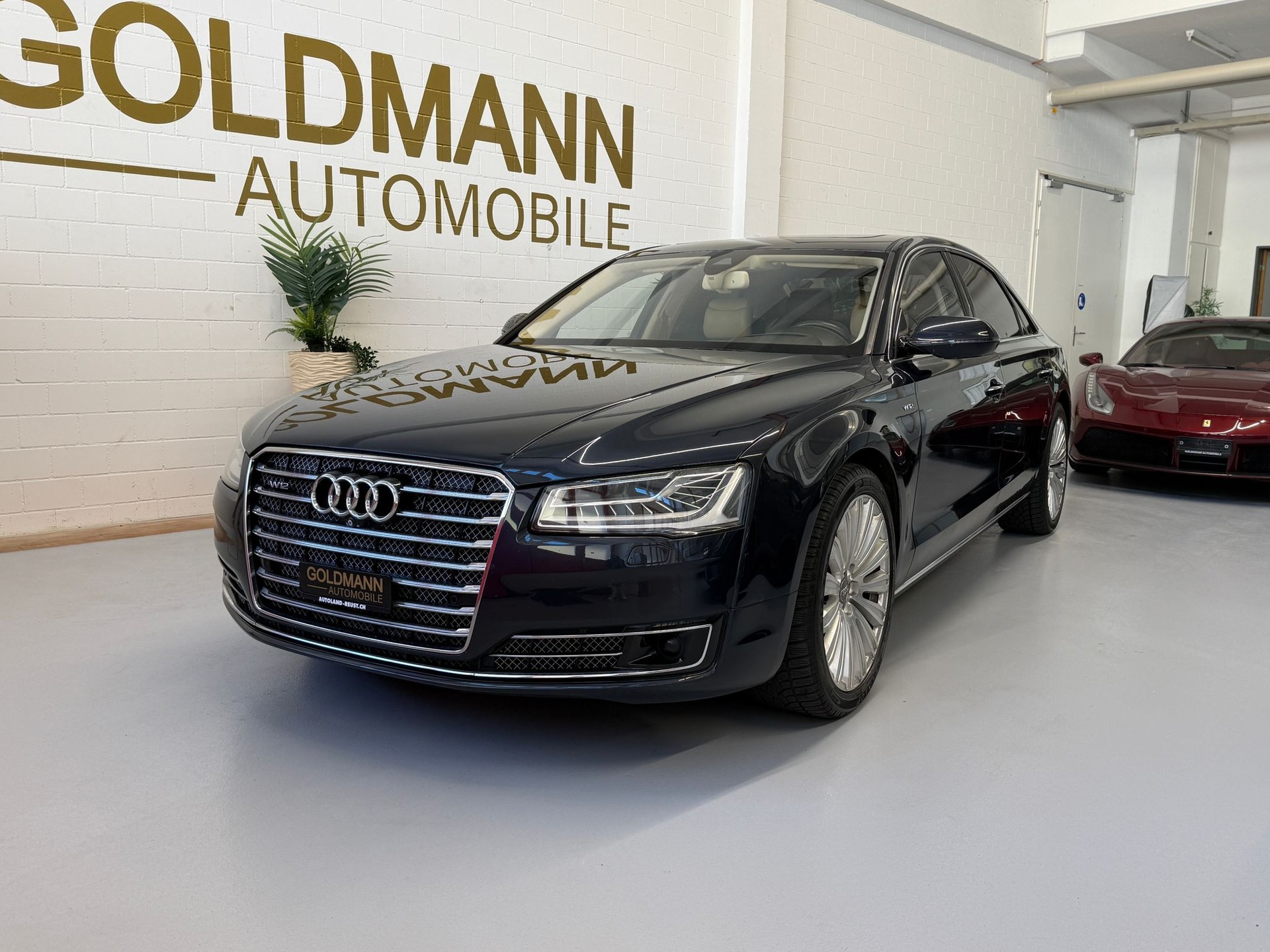 AUDI A8 L 6.3 FSI W12 quattro tiptronic-showroom-element-1