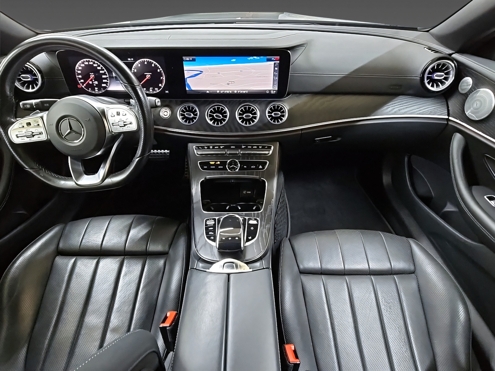 MERCEDES-BENZ E 450 4Matic Cabriolet-image-8