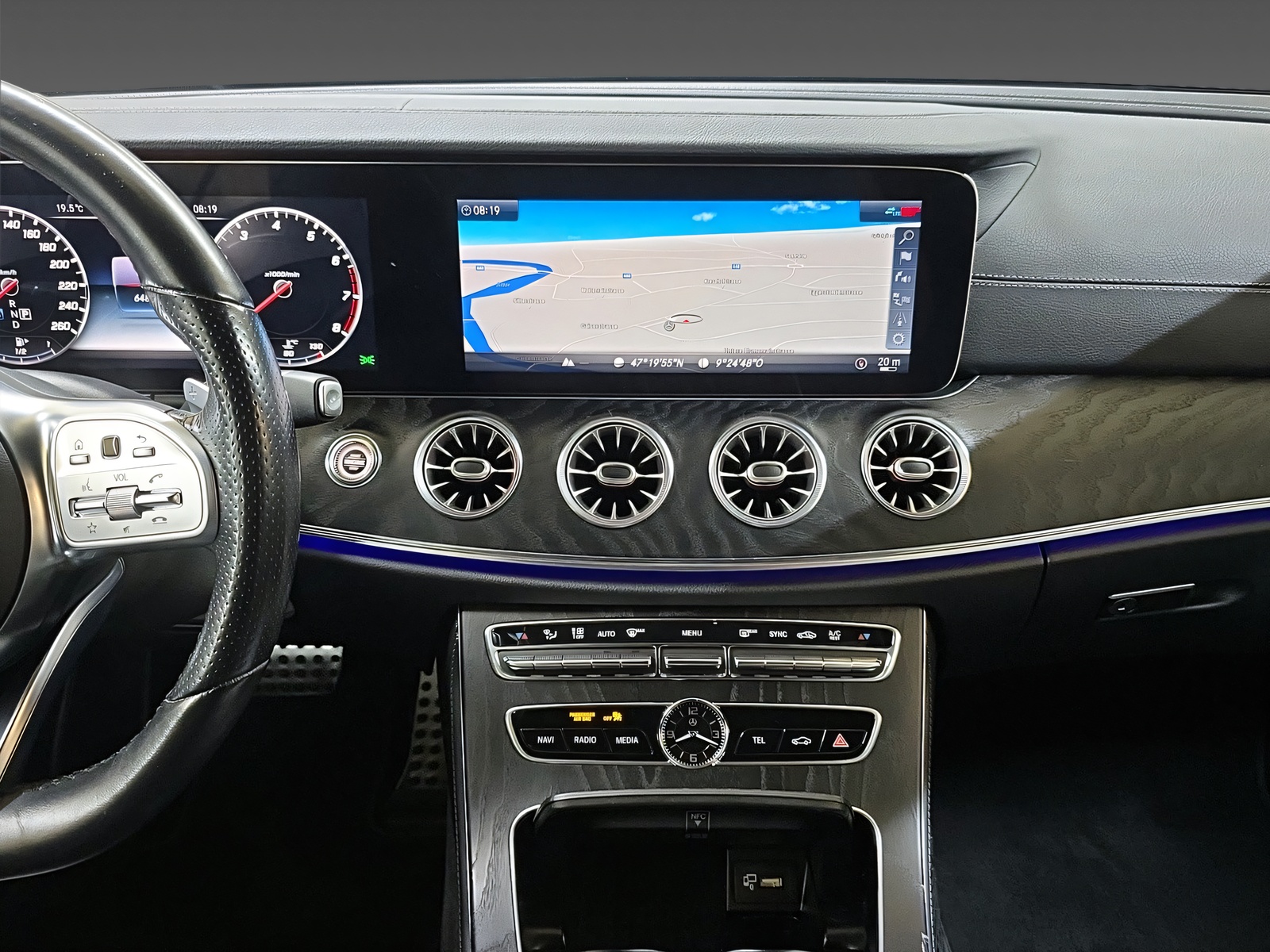 MERCEDES-BENZ E 450 4Matic Cabriolet-image-13