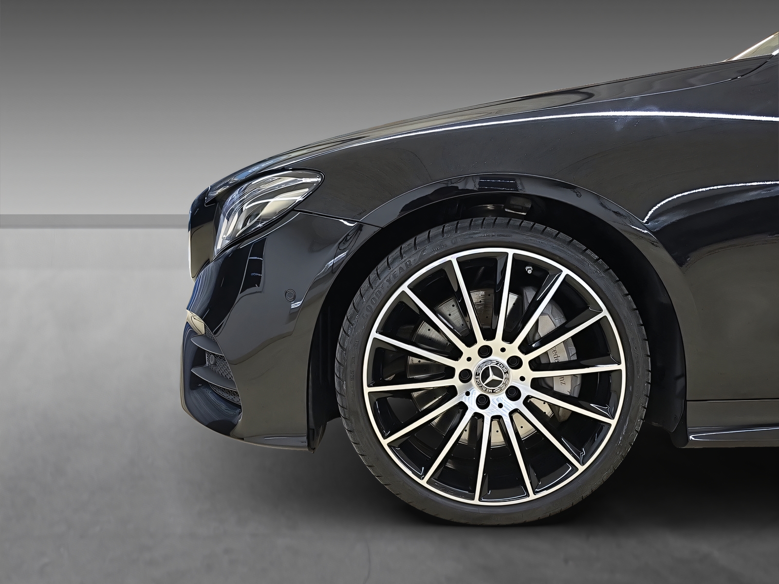 MERCEDES-BENZ E 450 4Matic Cabriolet-image-5