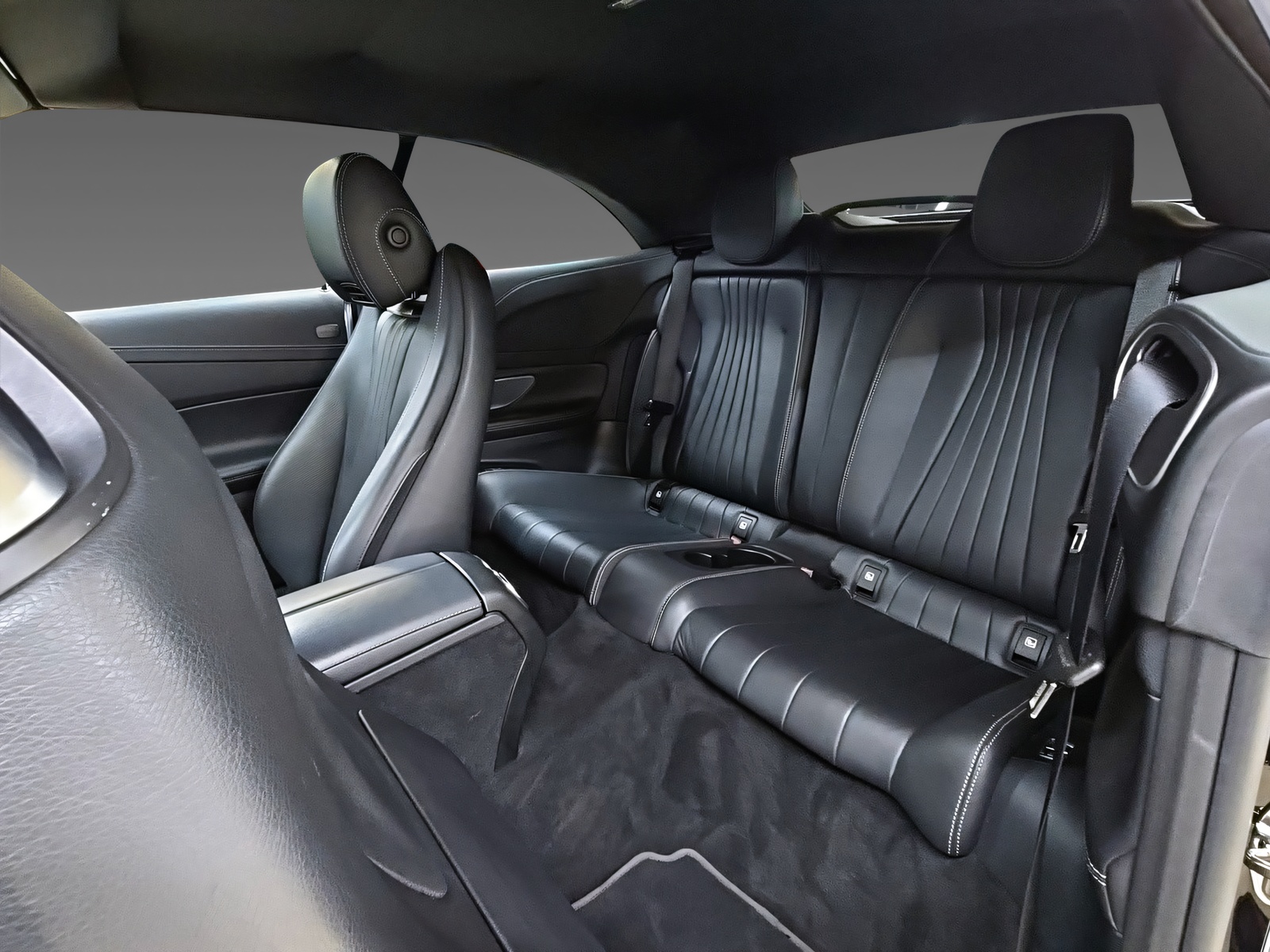 MERCEDES-BENZ E 450 4Matic Cabriolet-image-9
