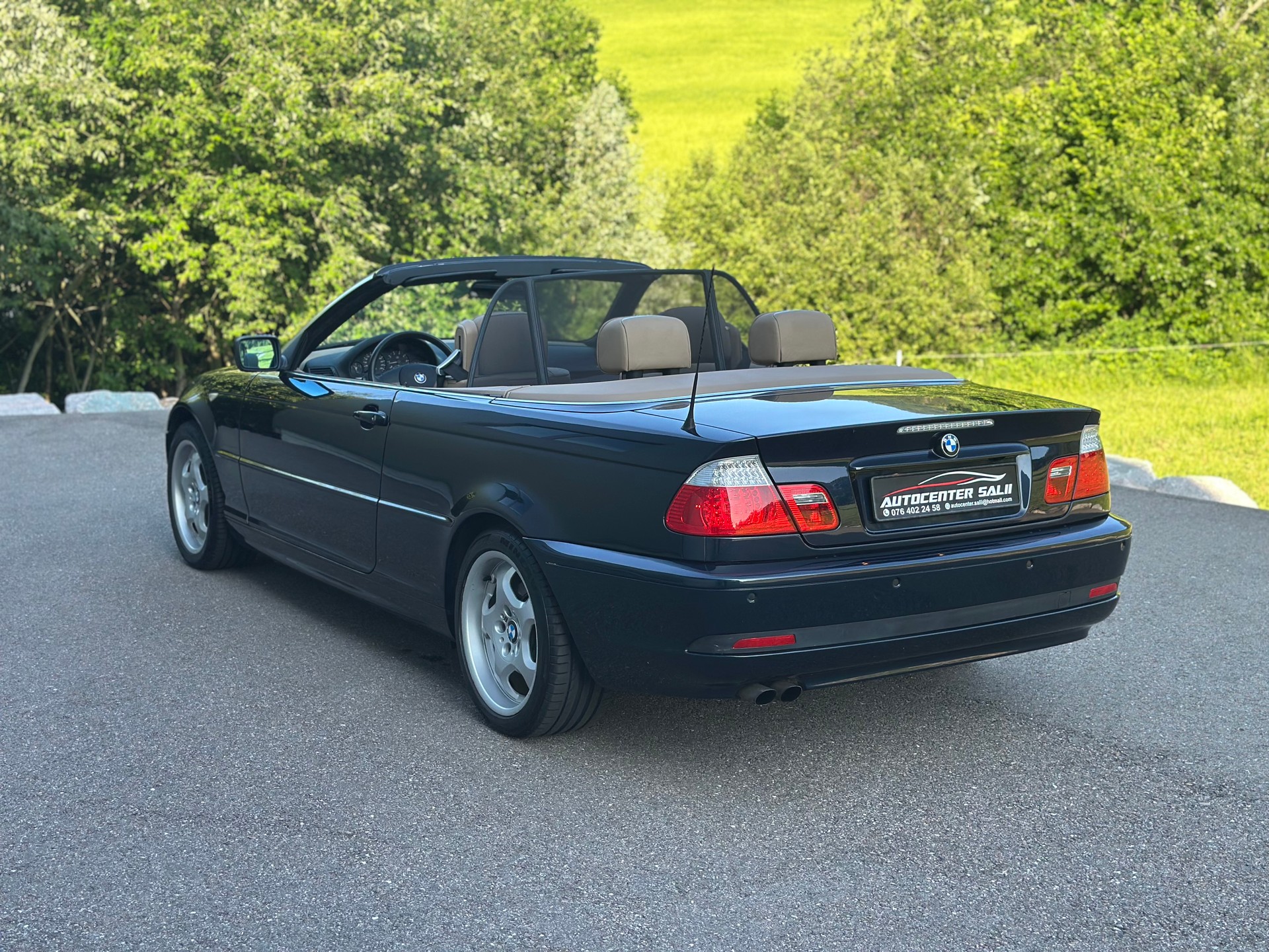 BMW 320Ci Cabriolet-image-5