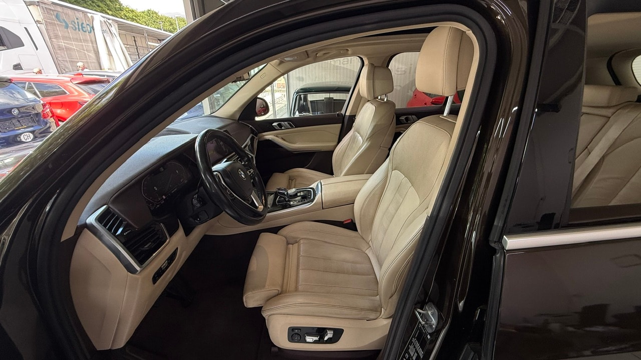 BMW X5 xDrive 30d xLine Steptronic-image-13