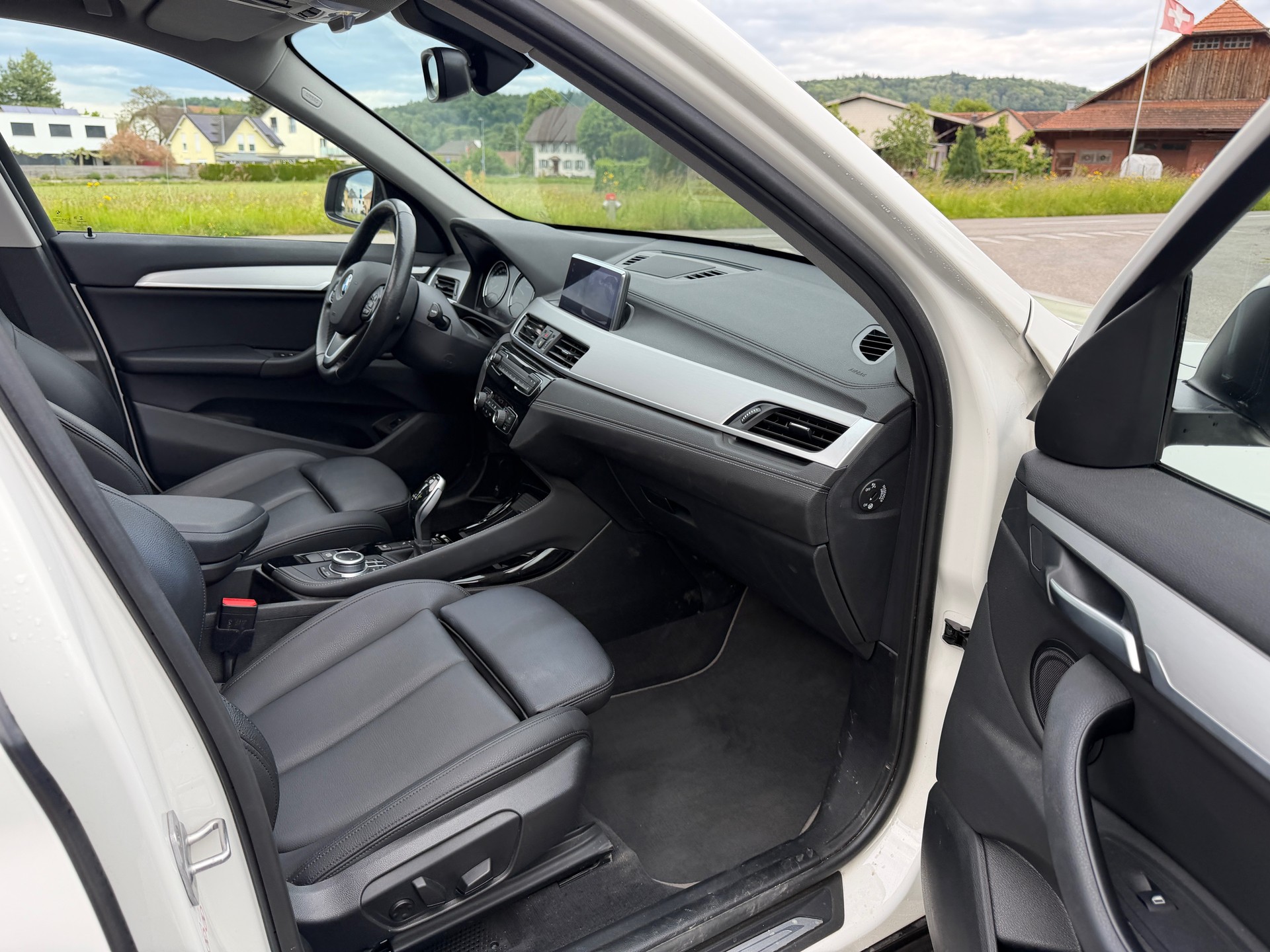 BMW X1 xDrive 18d xLine Steptronic-image-7