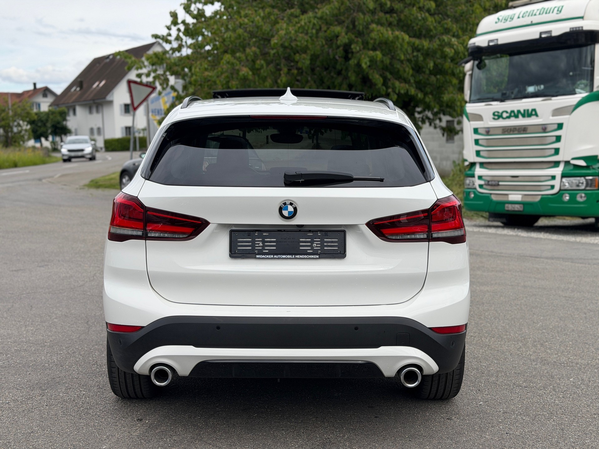 BMW X1 xDrive 18d xLine Steptronic-image-4