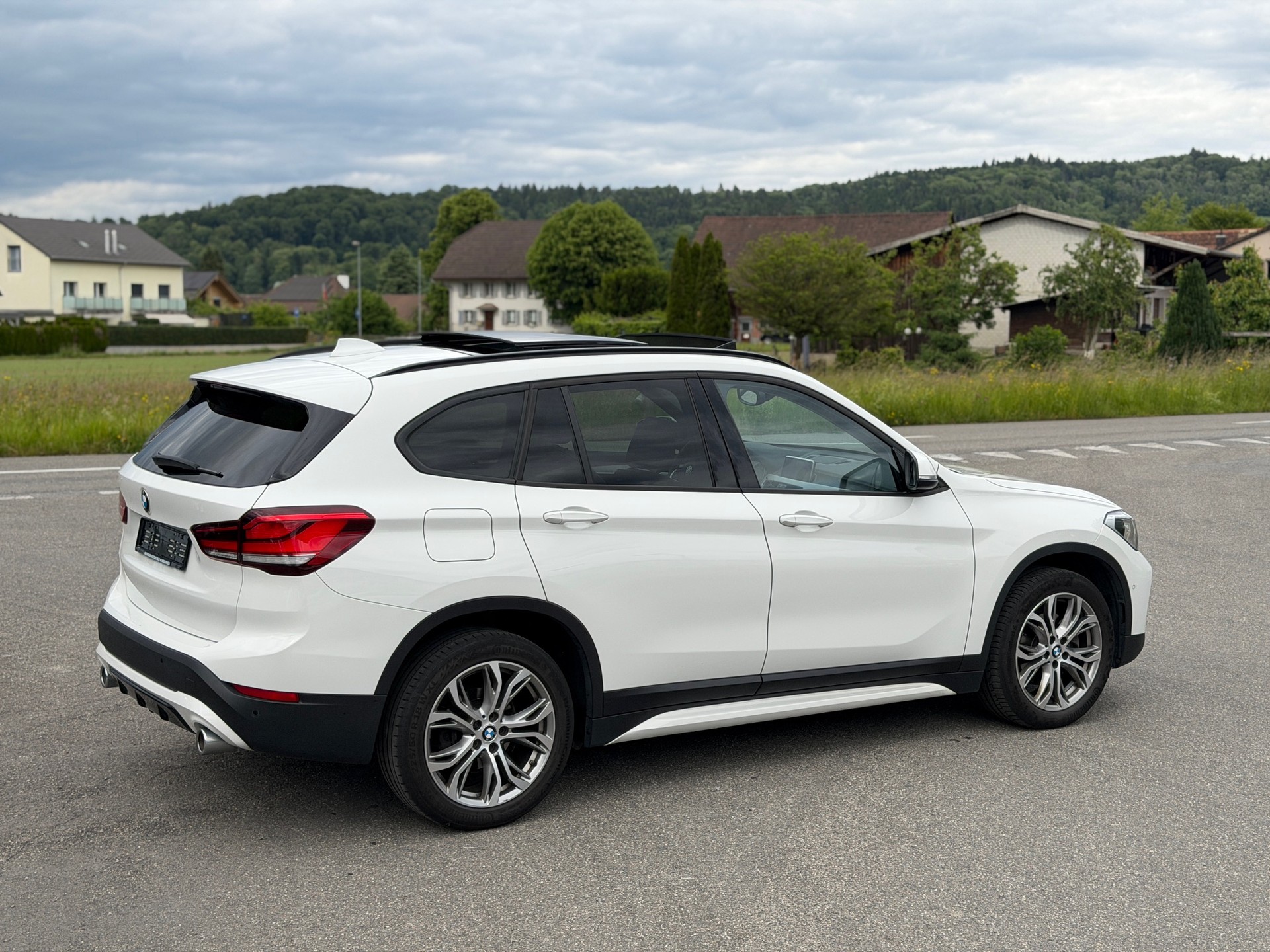 BMW X1 xDrive 18d xLine Steptronic-image-14