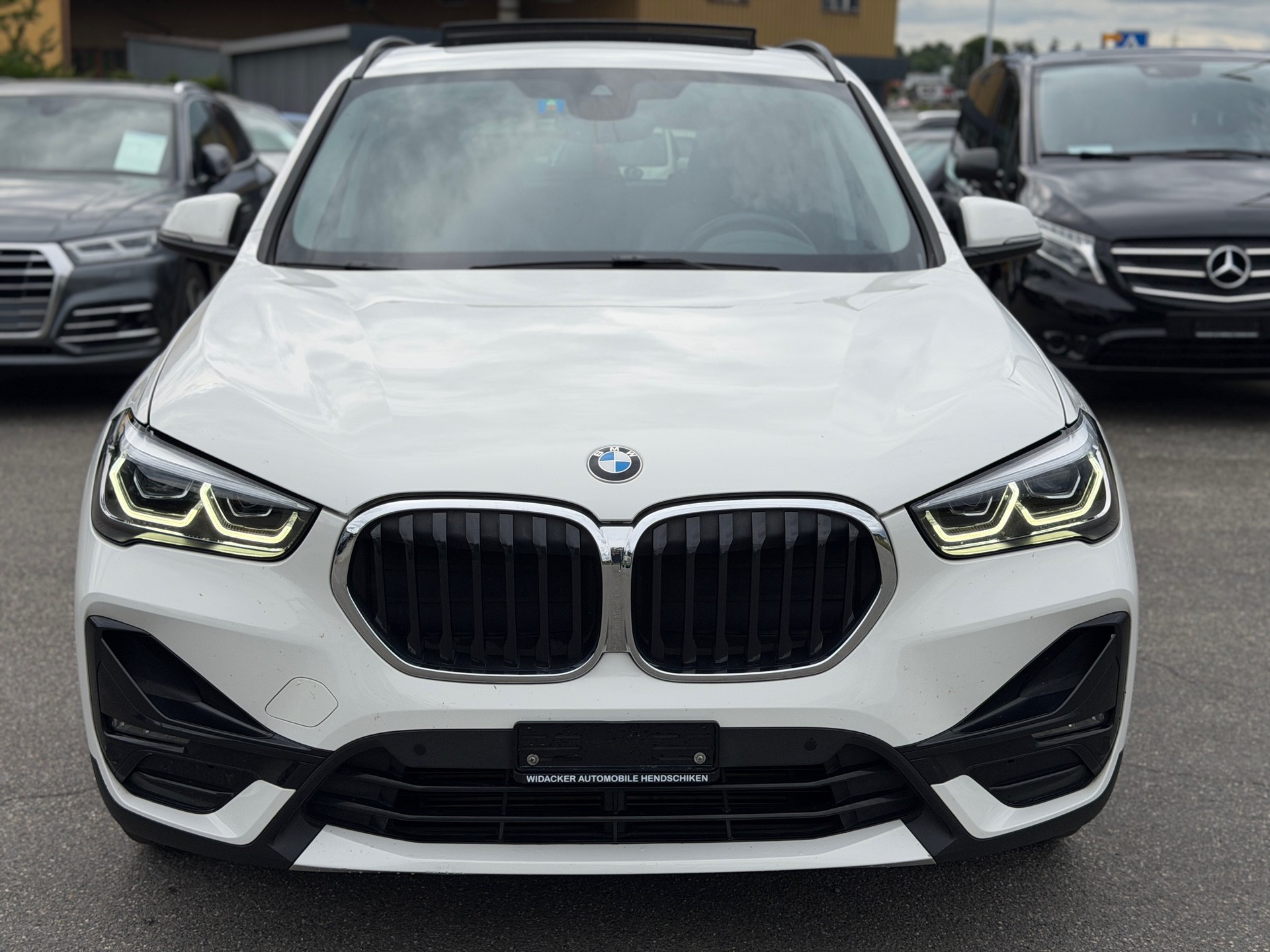 BMW X1 xDrive 18d xLine Steptronic-image-1