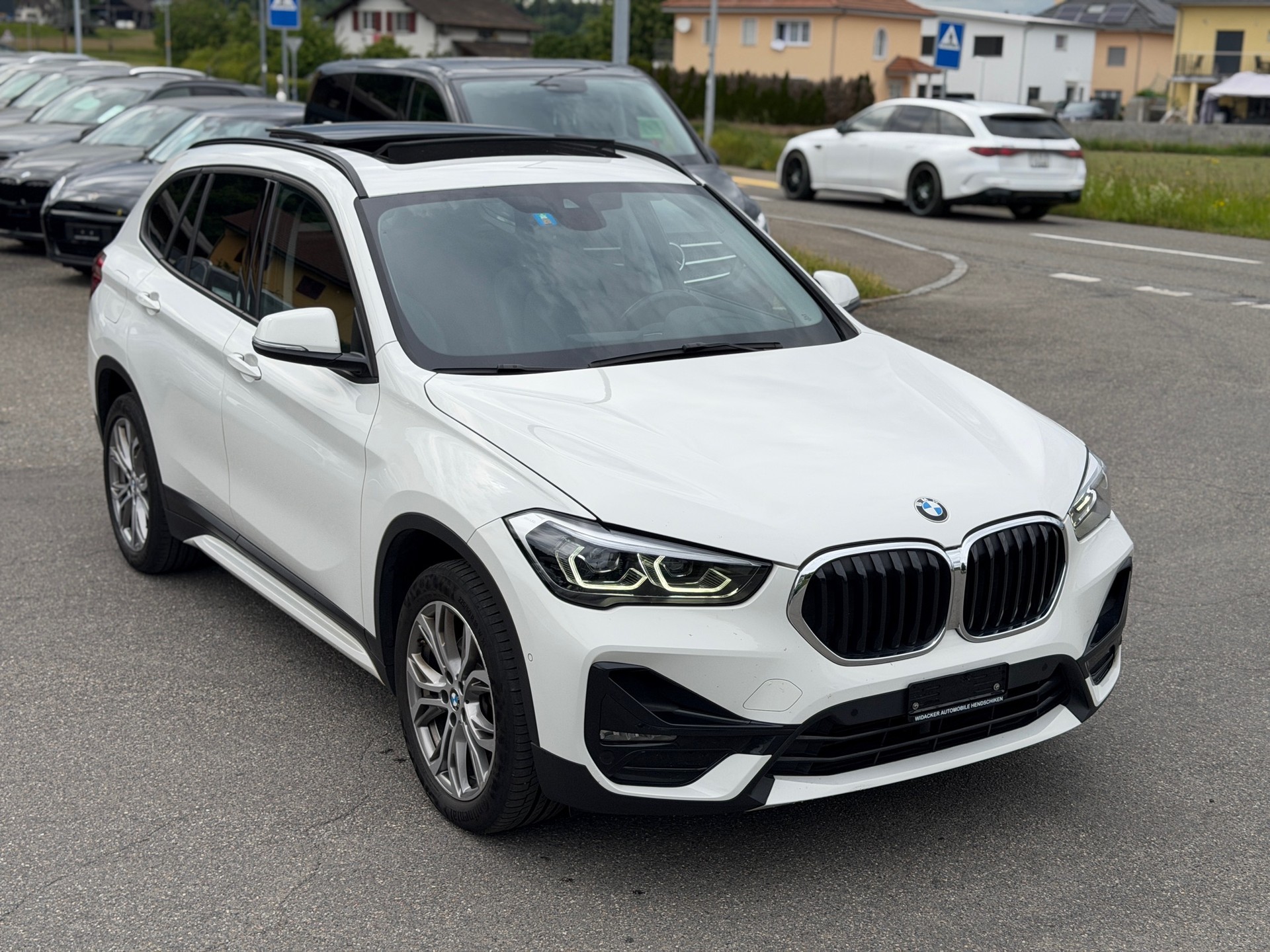 BMW X1 xDrive 18d xLine Steptronic-image-13