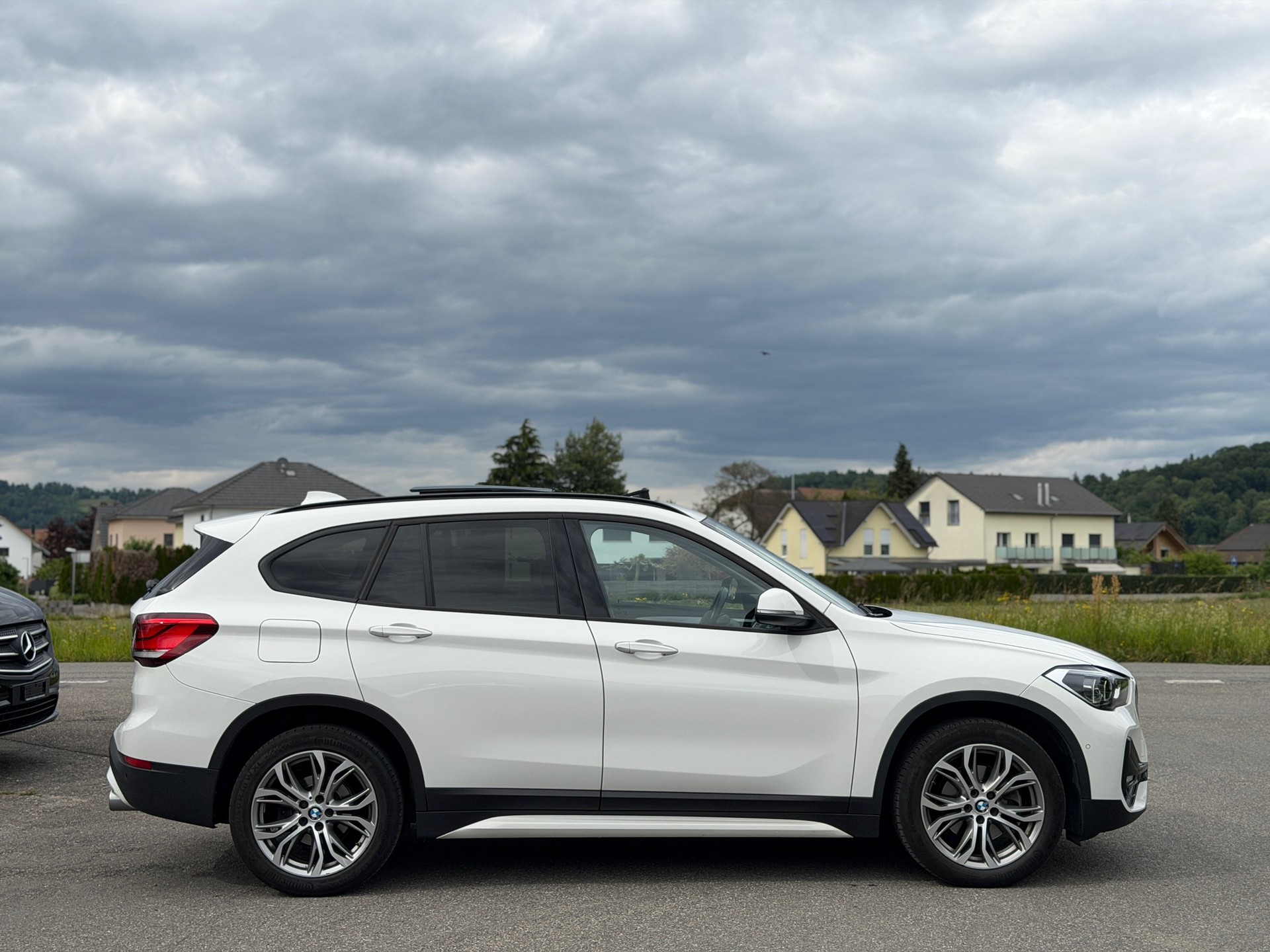 BMW X1 xDrive 18d xLine Steptronic-image-11