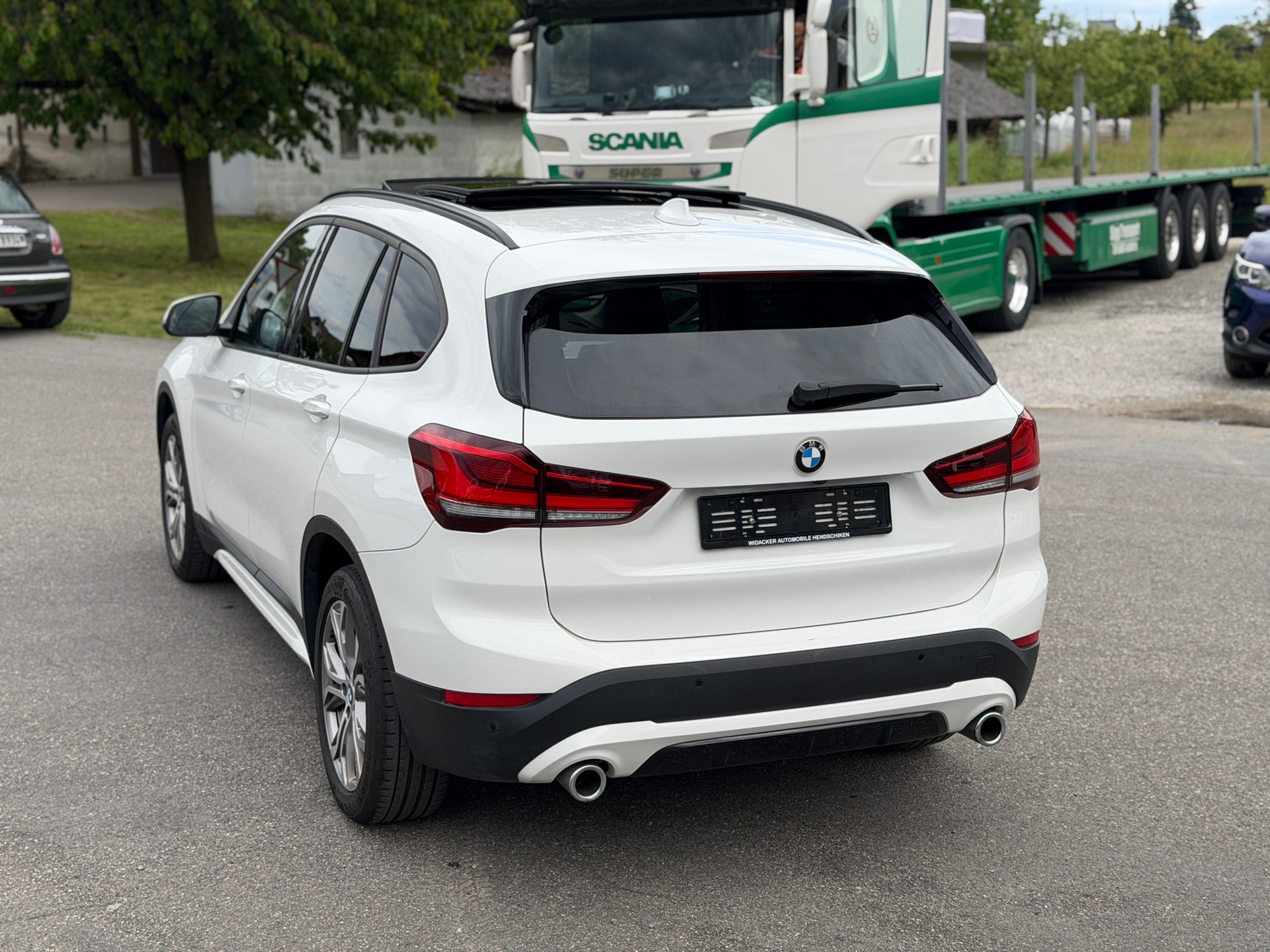 BMW X1 xDrive 18d xLine Steptronic-image-15