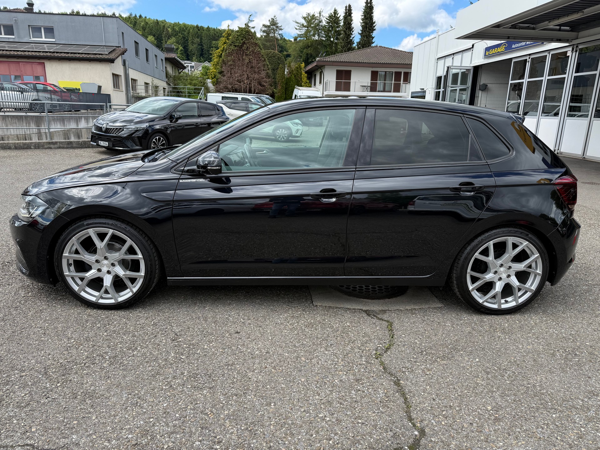 VW POLO-showroom-element-2