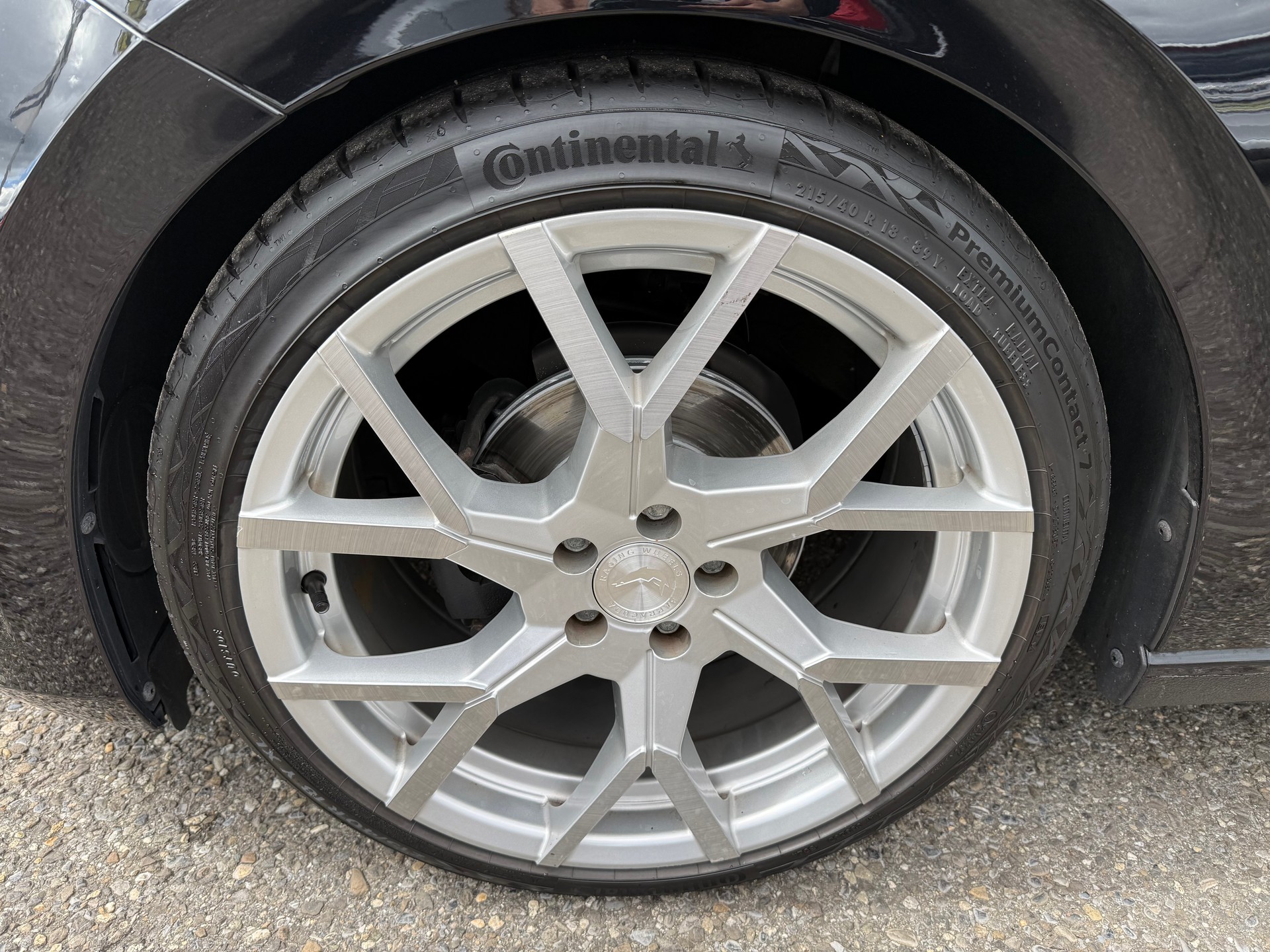 VW POLO-image-16