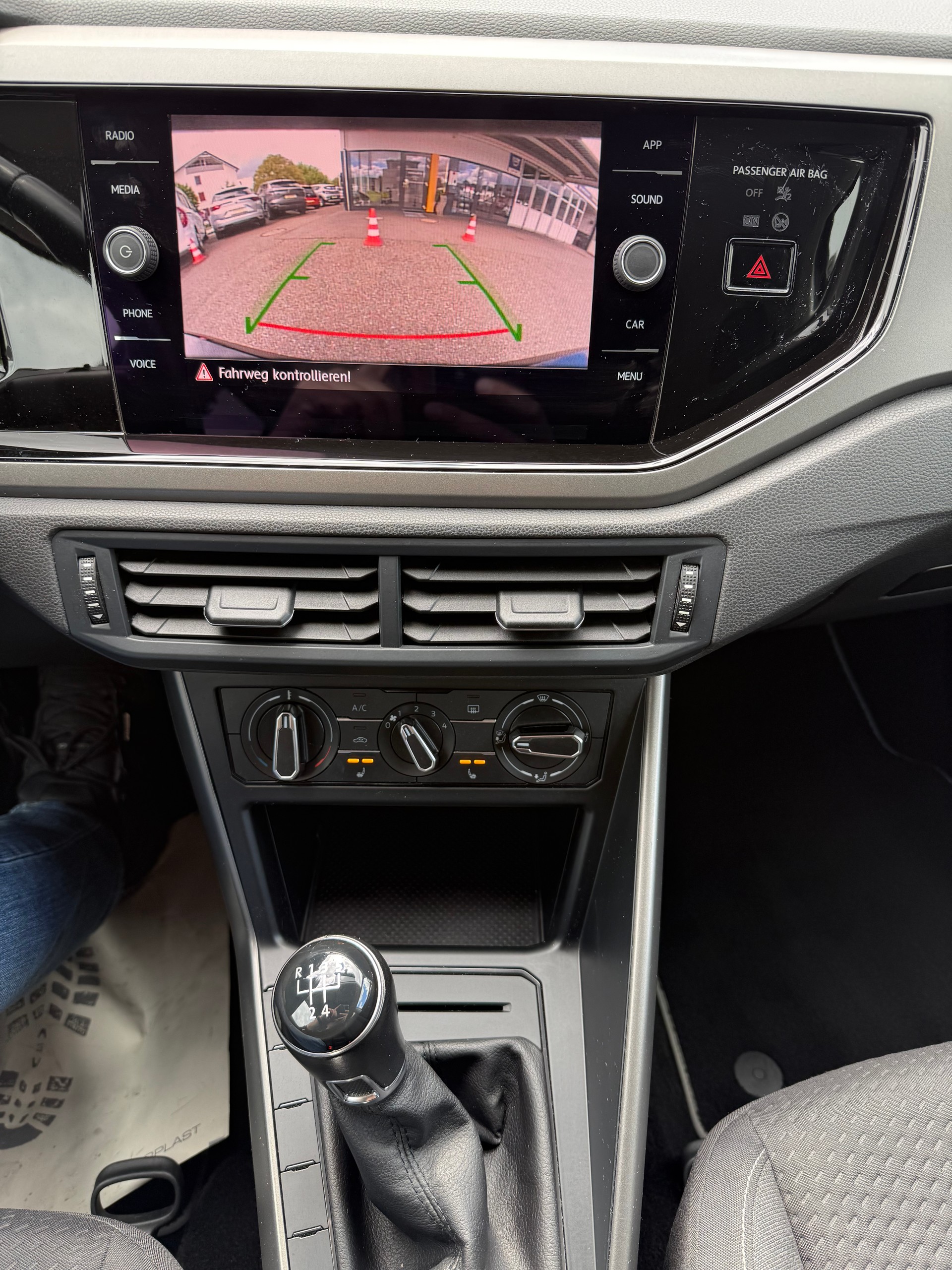 VW POLO-image-14
