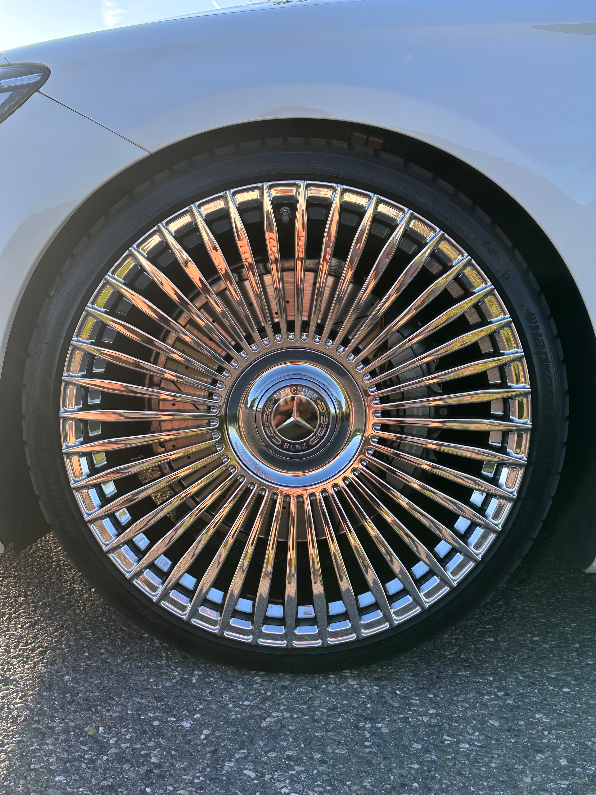 MERCEDES-BENZ S 63 V8 AMG 4matic+ / Leasingübernahme möglich (CHF 1'143.70)-image-3