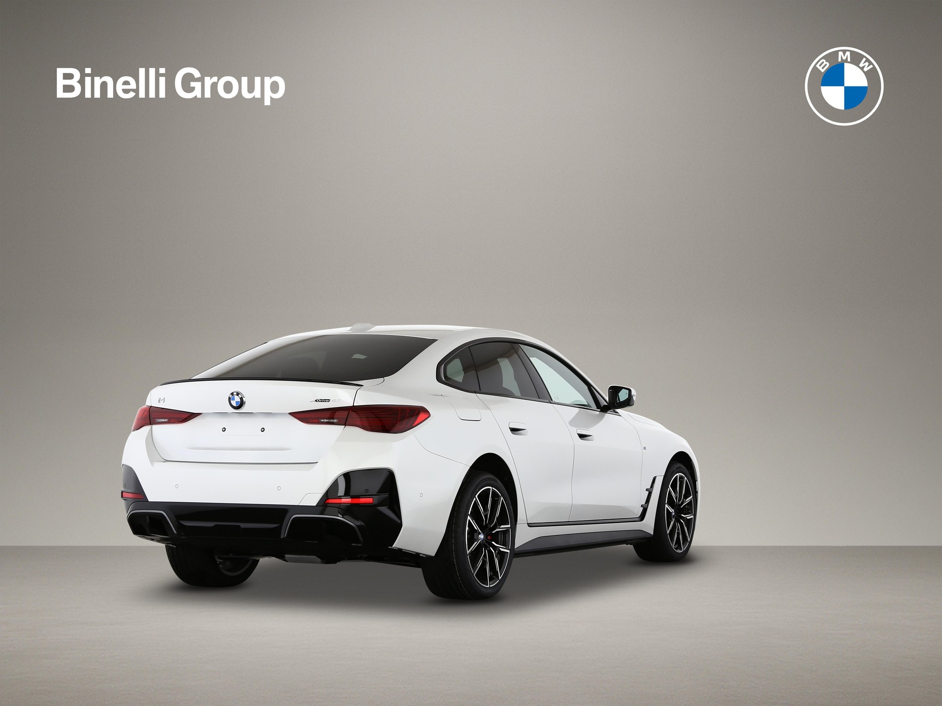 BMW i4 xDrive40-showroom-element-1