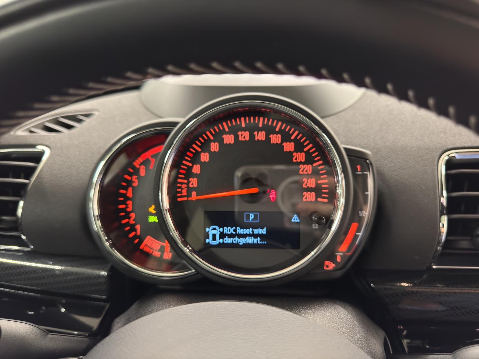 MINI Clubman S ALL4-image-16