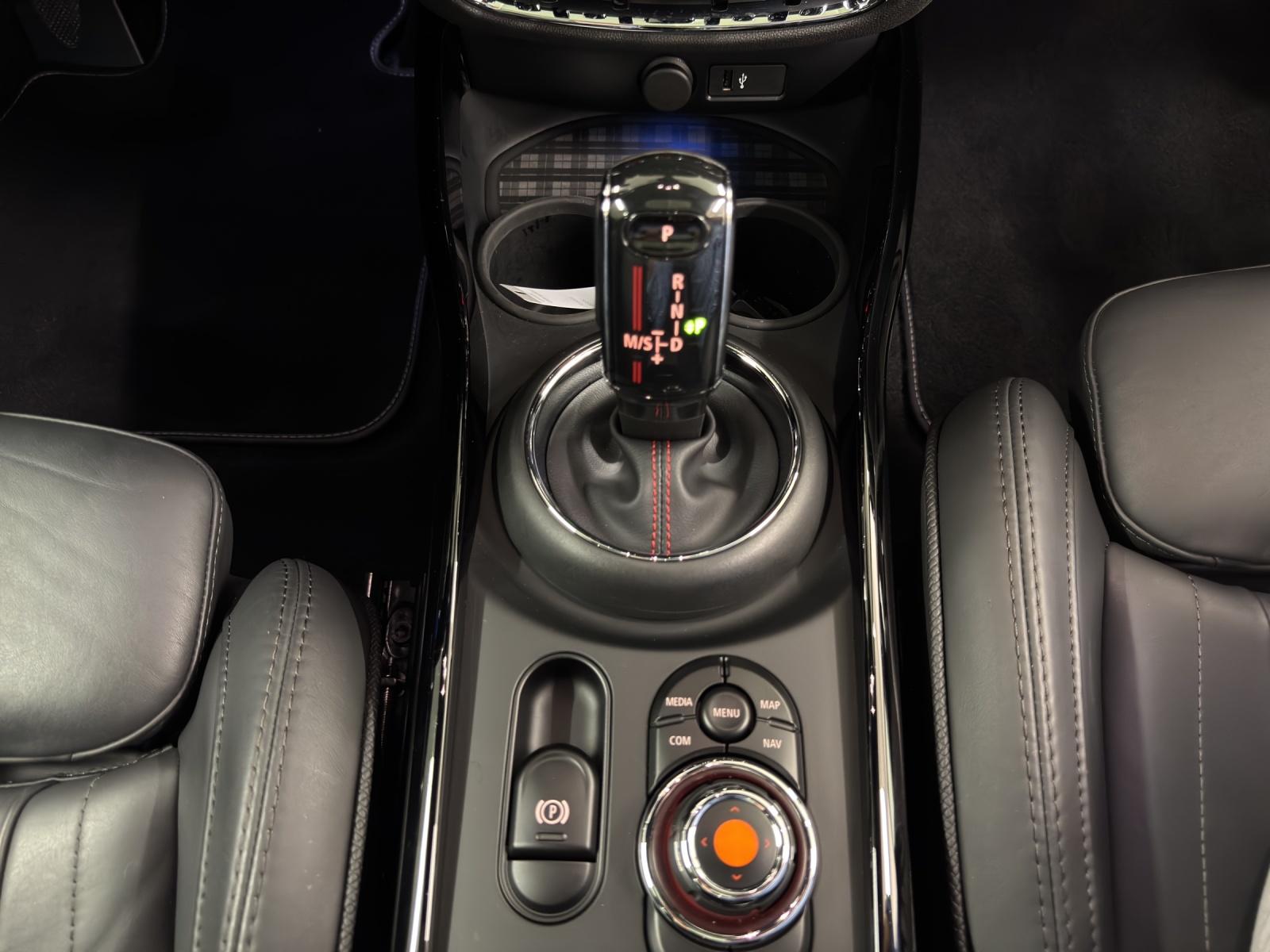 MINI Clubman S ALL4-image-19