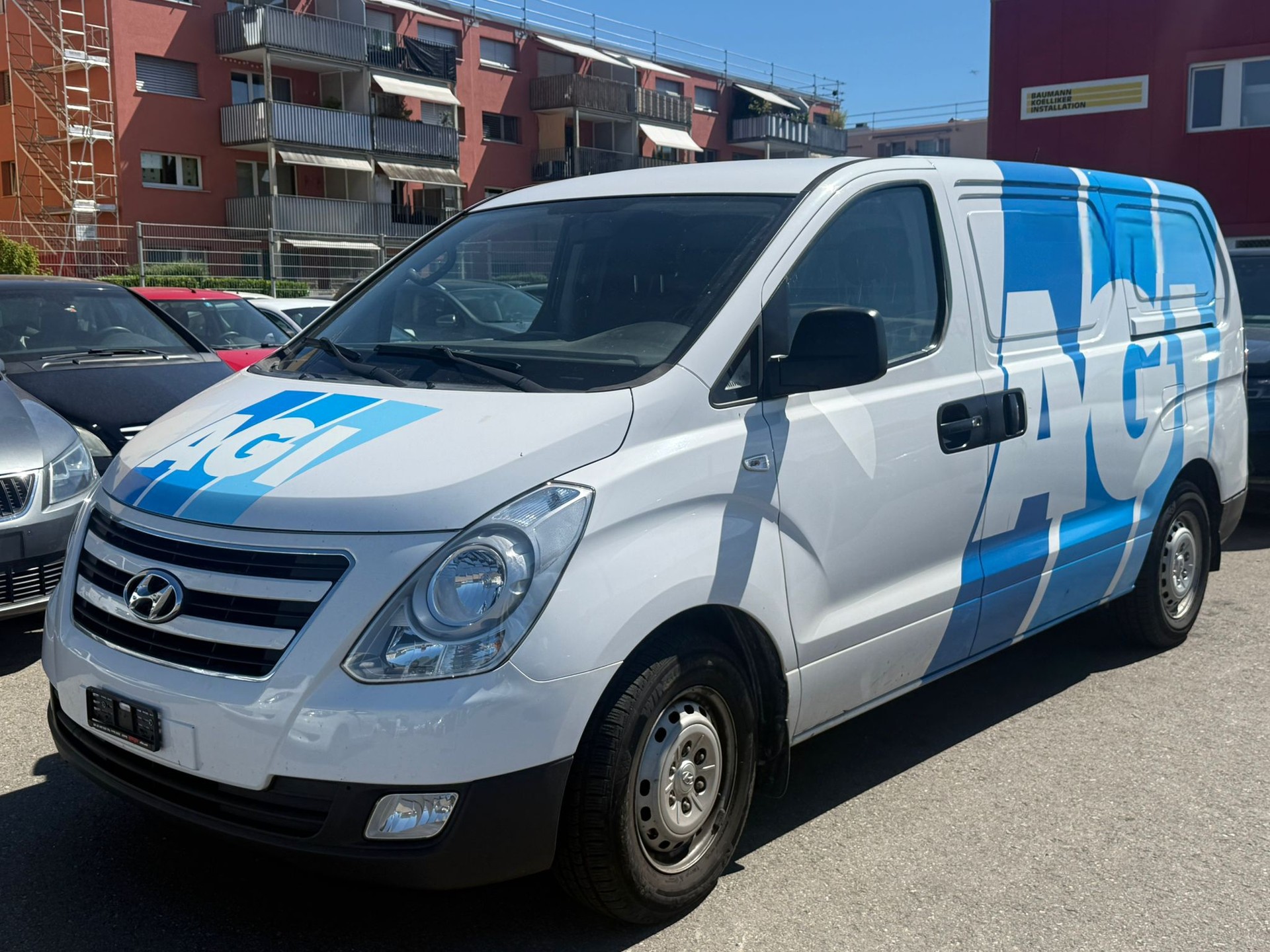 HYUNDAI H-1 Cargo 2.5 CRDi Origo LP 5-Türen/Portes/Porte