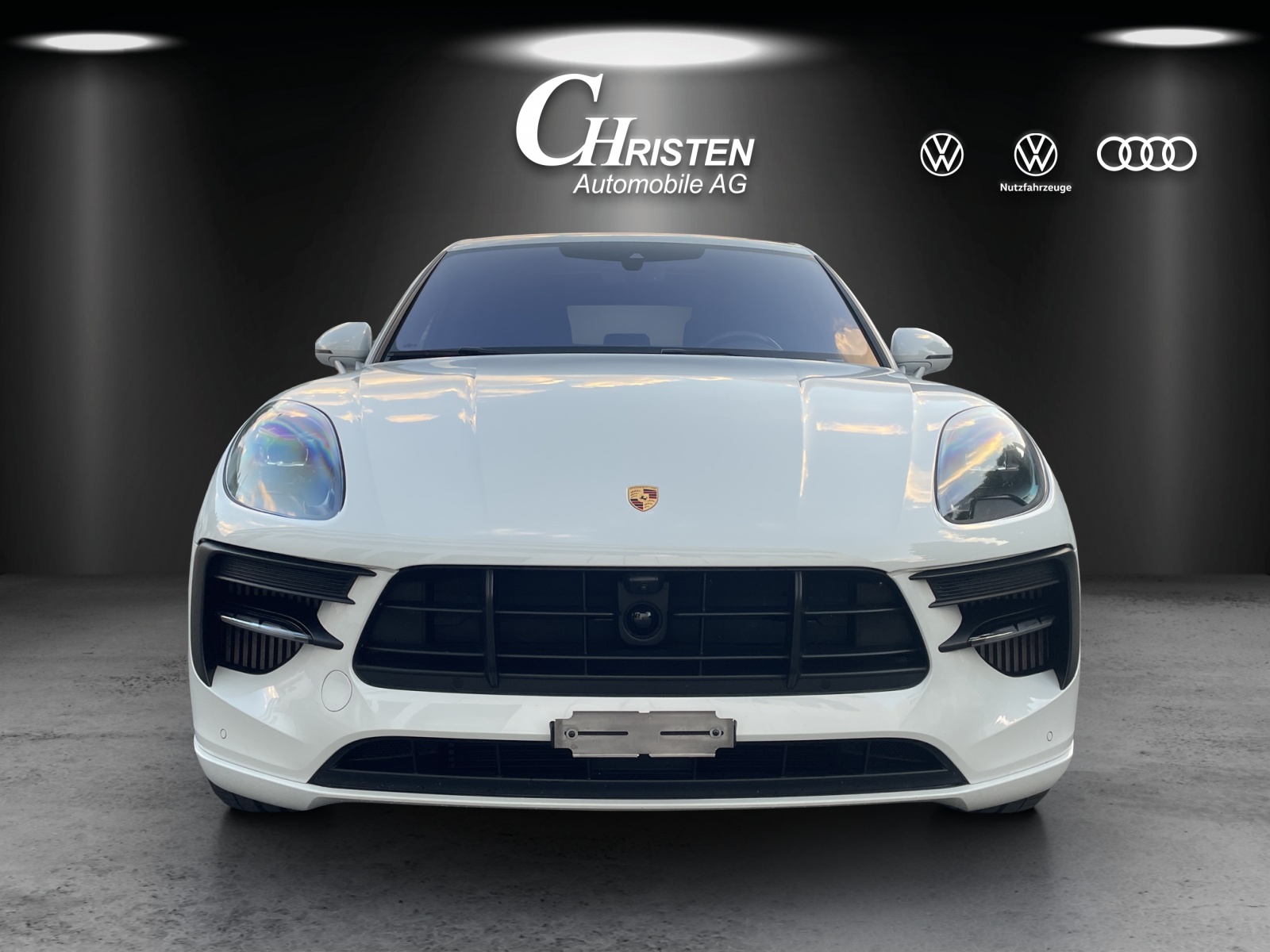 PORSCHE Macan GTS PDK-showroom-element-2