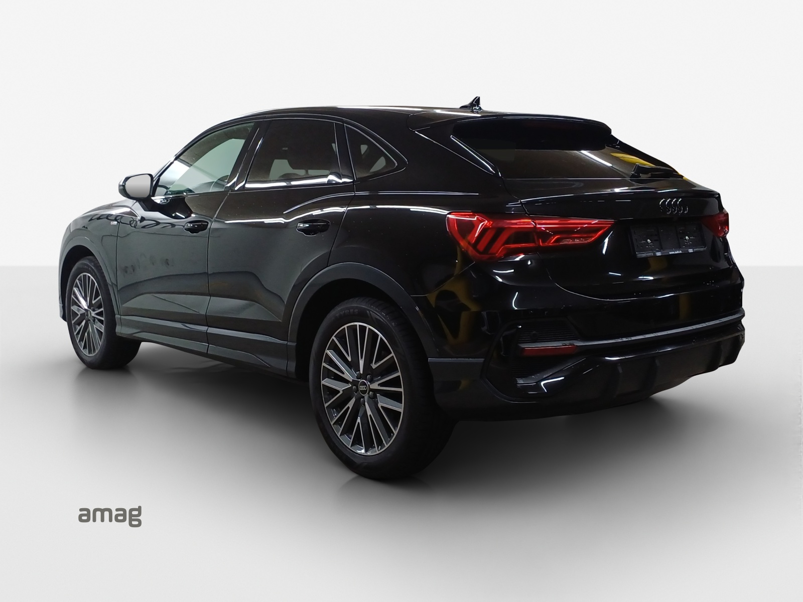 AUDI Q3 Sportback 40 TFSI S line quattro S-tronic-showroom-element-2