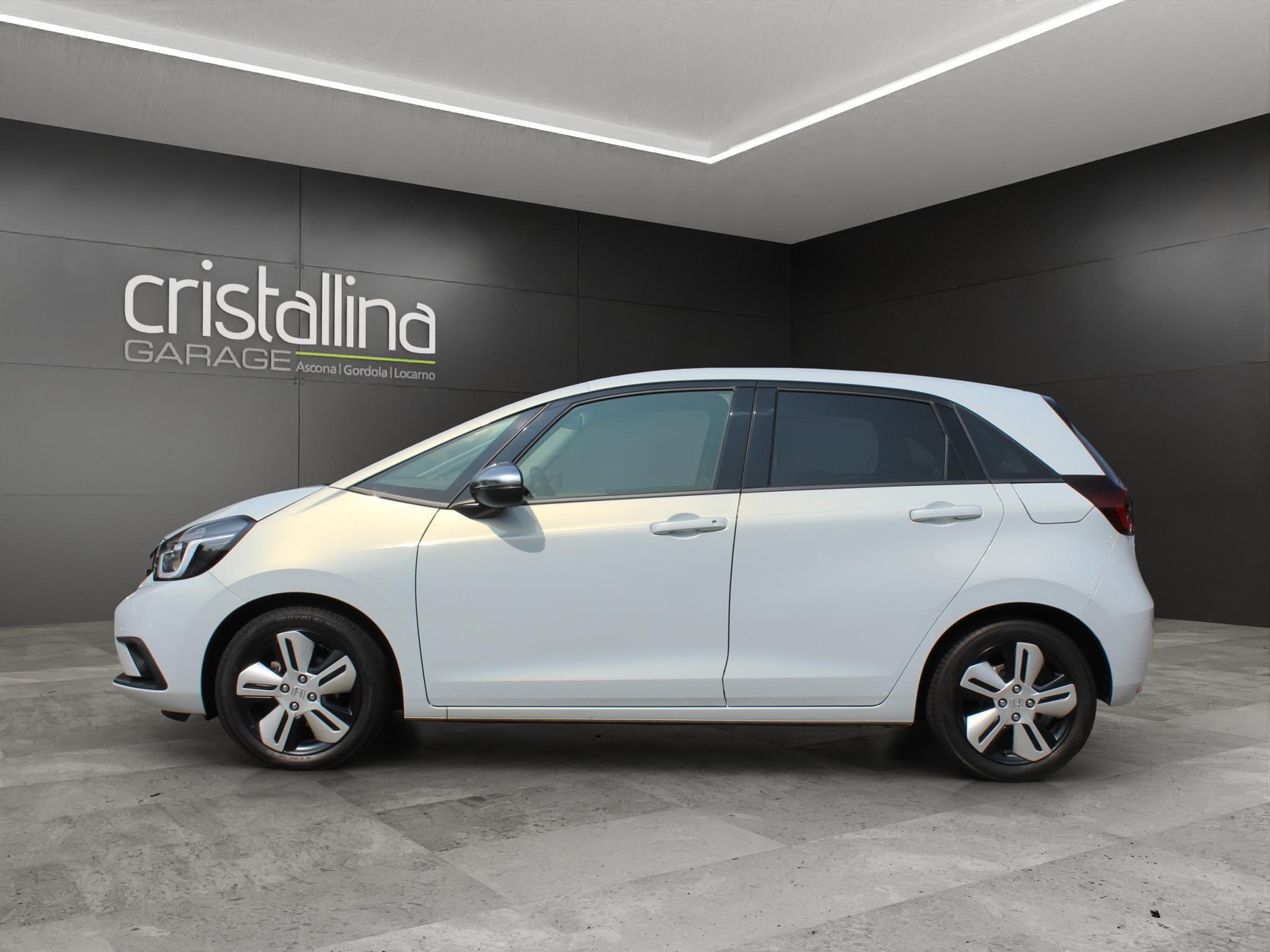 HONDA Jazz 1.5 i-MMD Executive-showroom-element-1