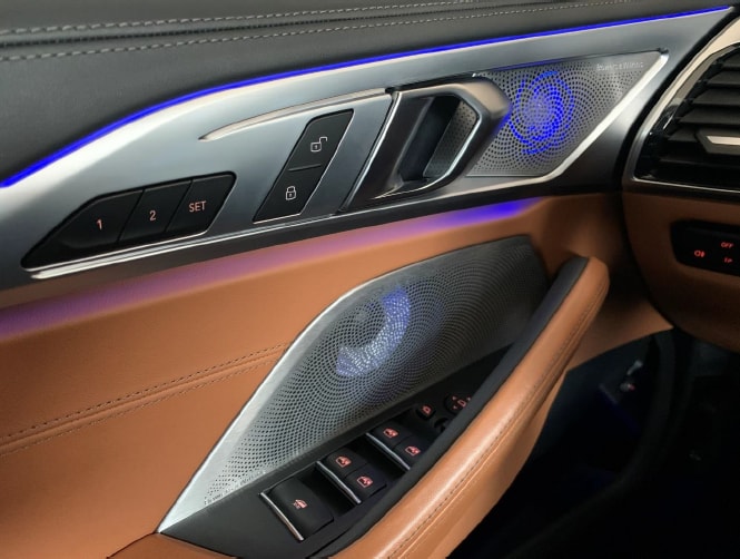 BMW M850i xDrive-image-4