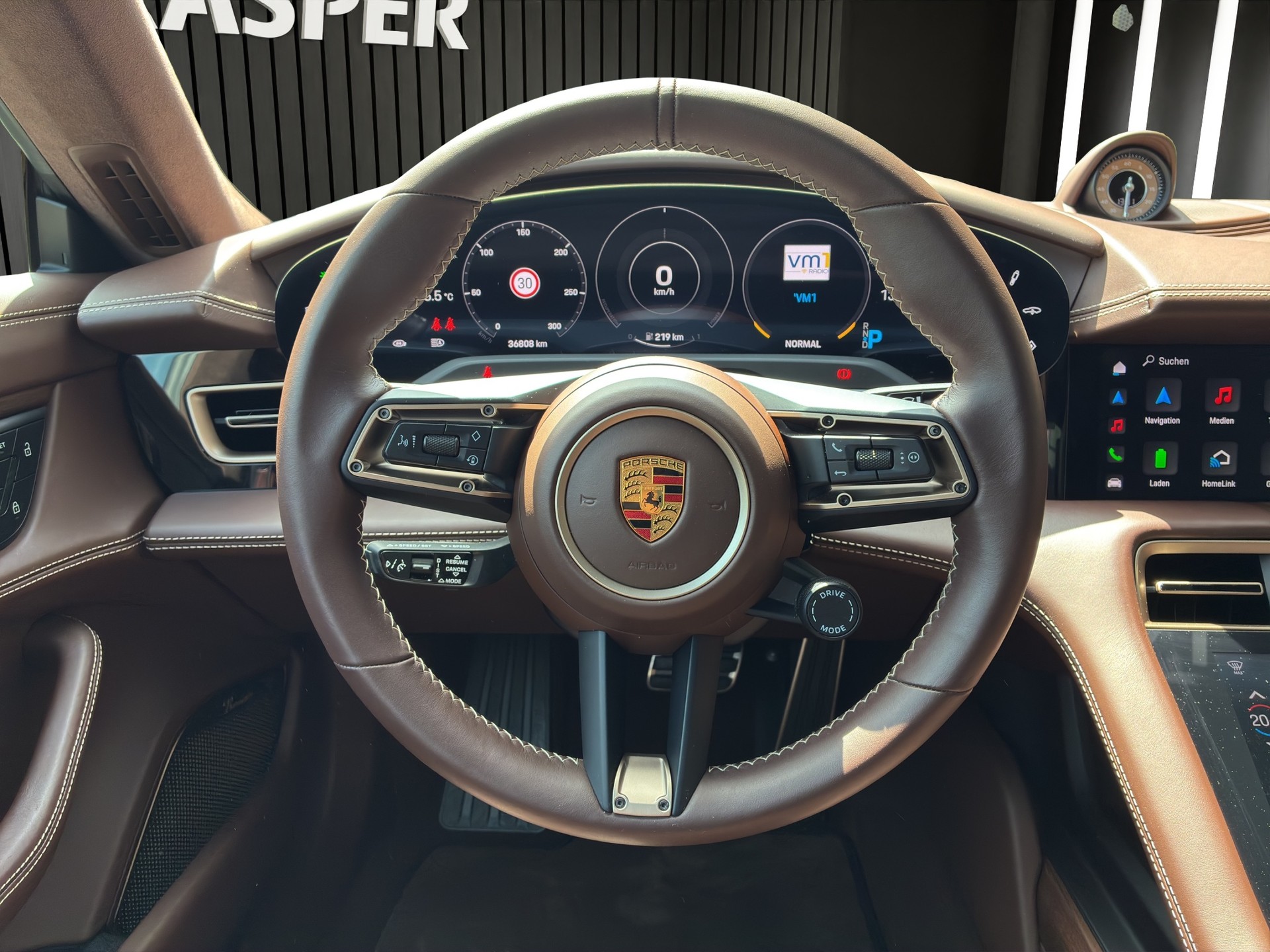 PORSCHE Taycan Turbo S-image-9