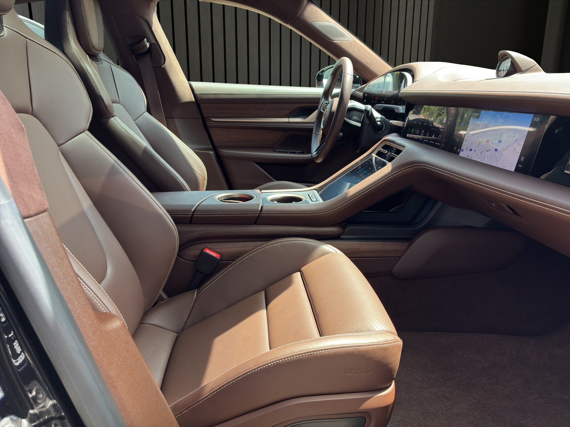 PORSCHE Taycan Turbo S-image-15
