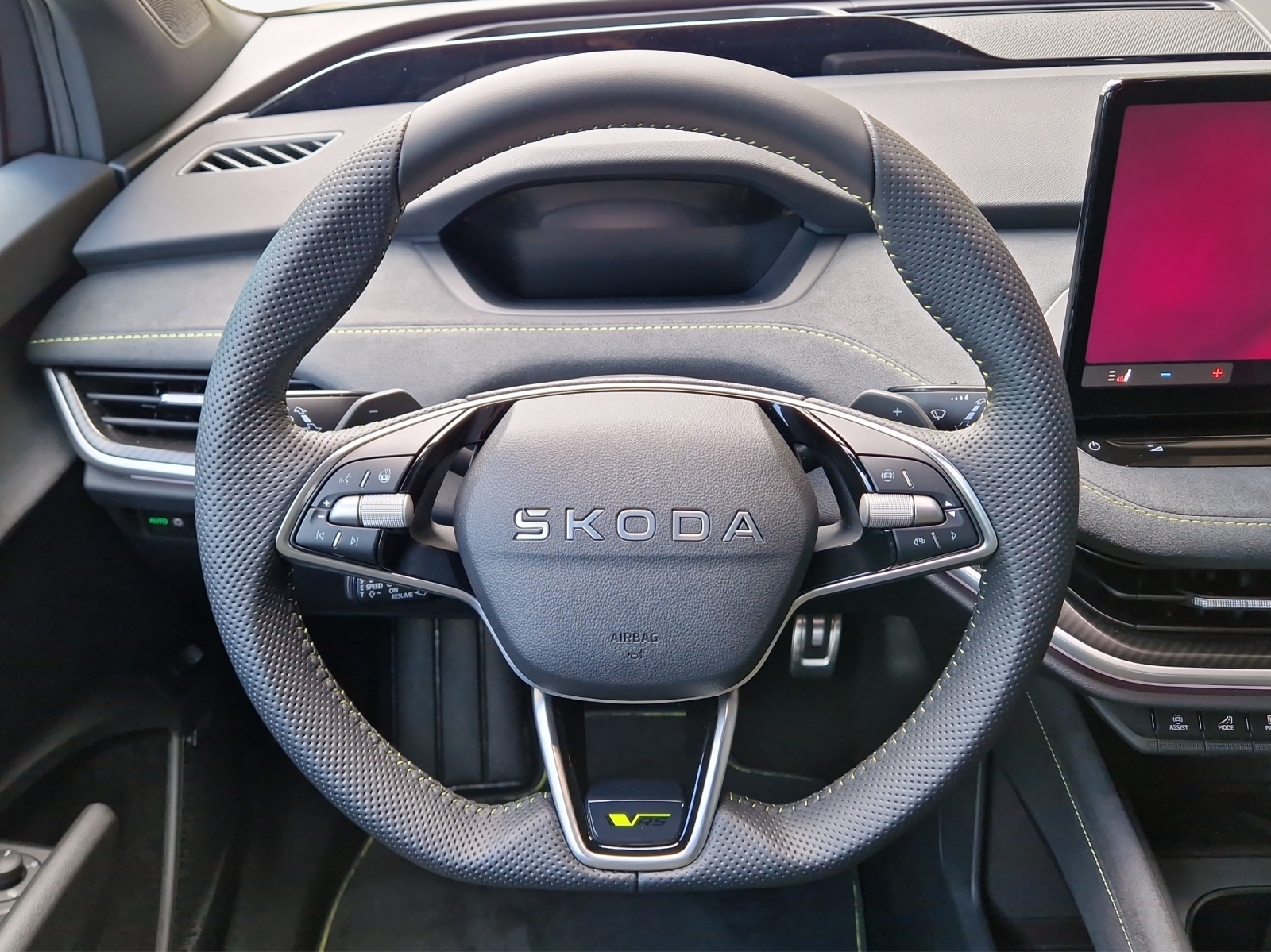 SKODA Elroq RS 4x4-image-9