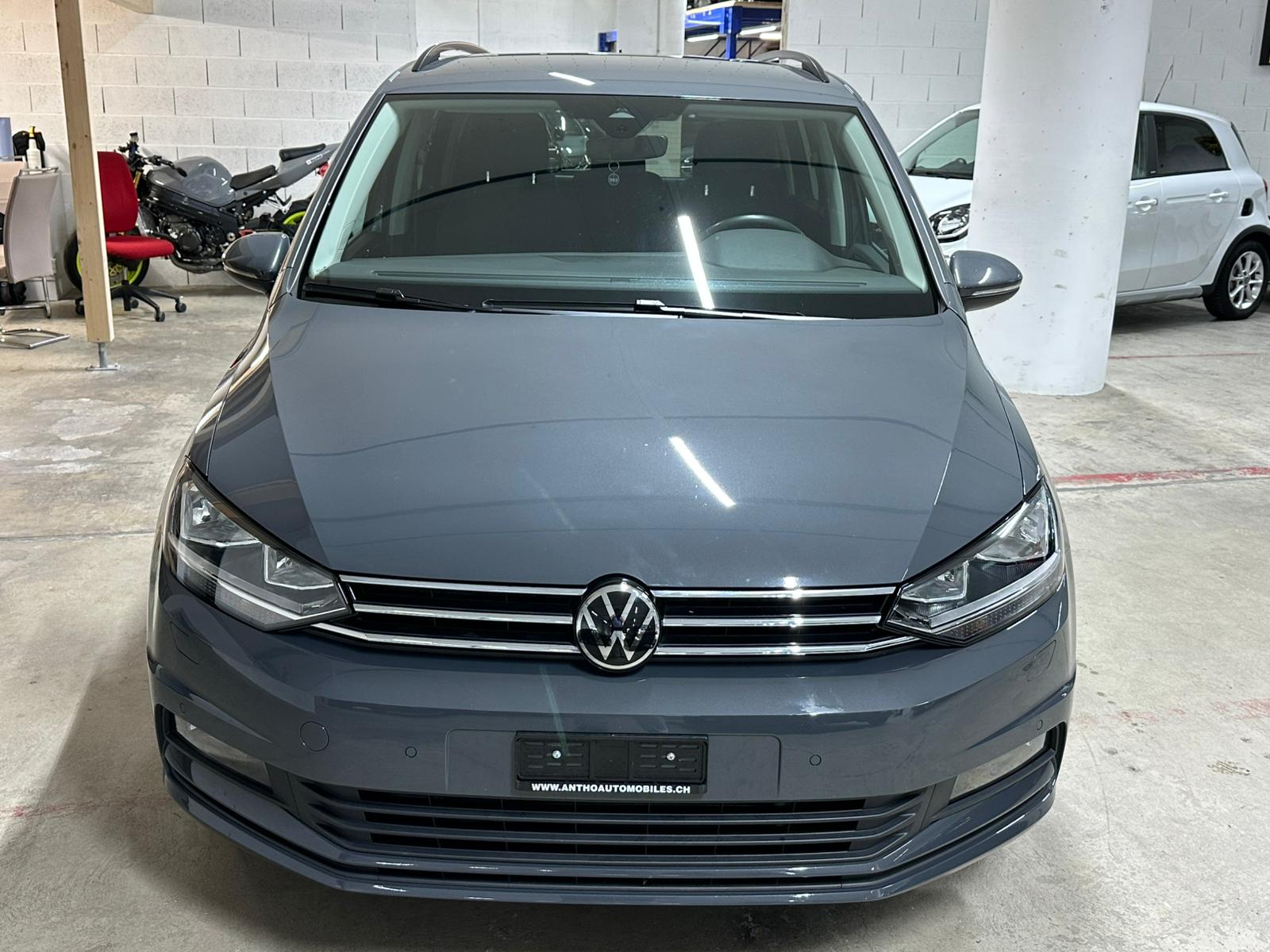 VW Touran 2.0 TDI BlueMotion Technology Comfortline DSG-image-1