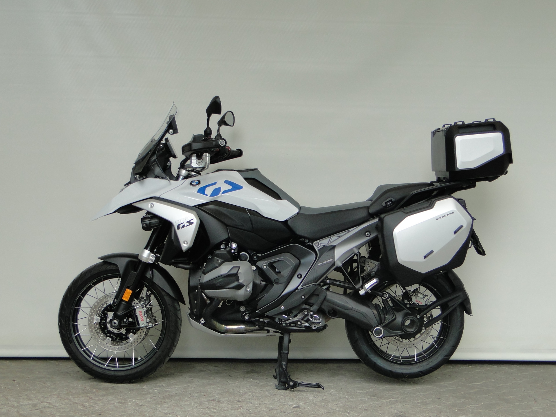 BMW R 1300 GS Vollausstattung + 3x Variokoffer-image-0