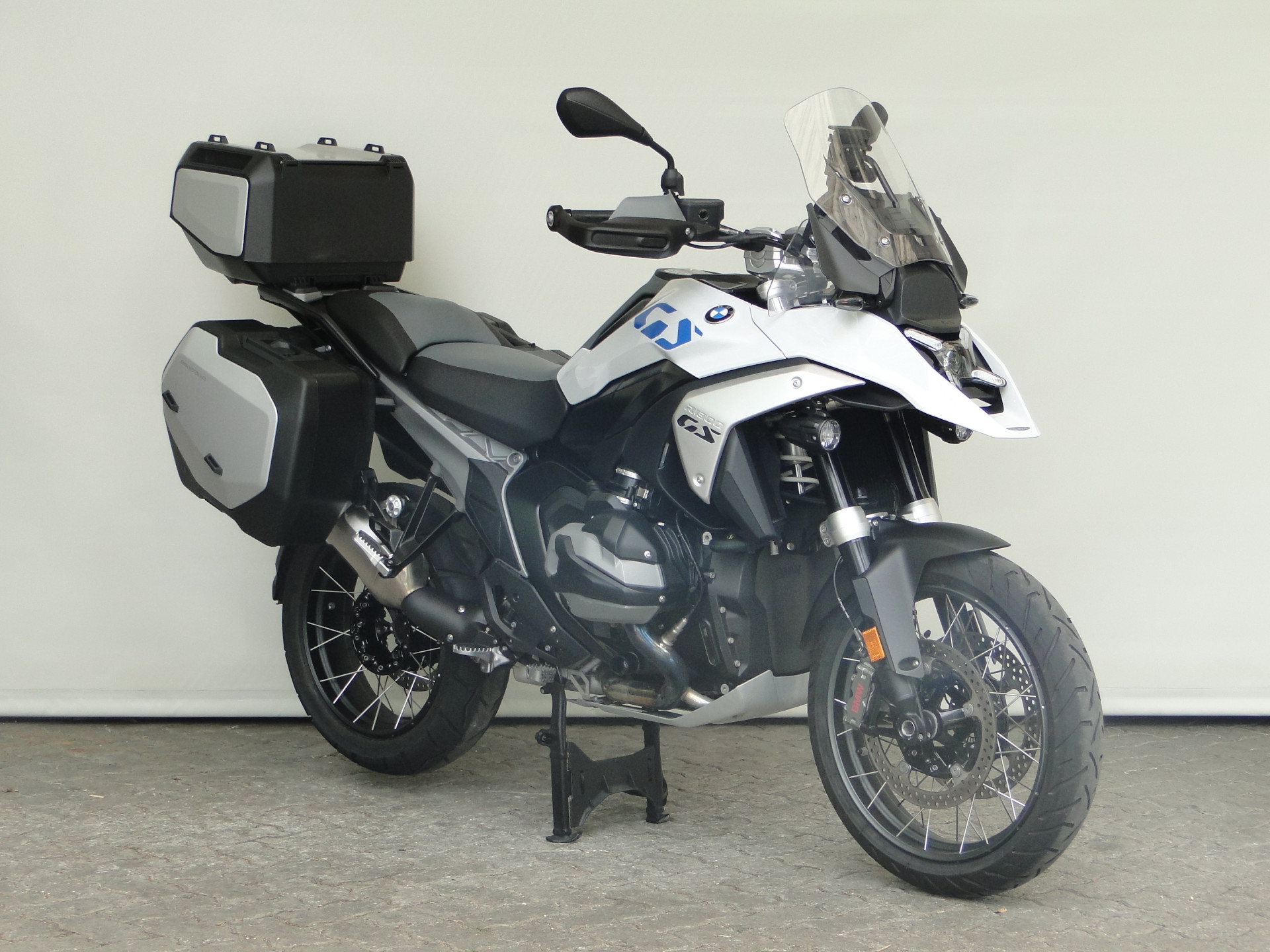 BMW R 1300 GS Vollausstattung + 3x Variokoffer-image-2