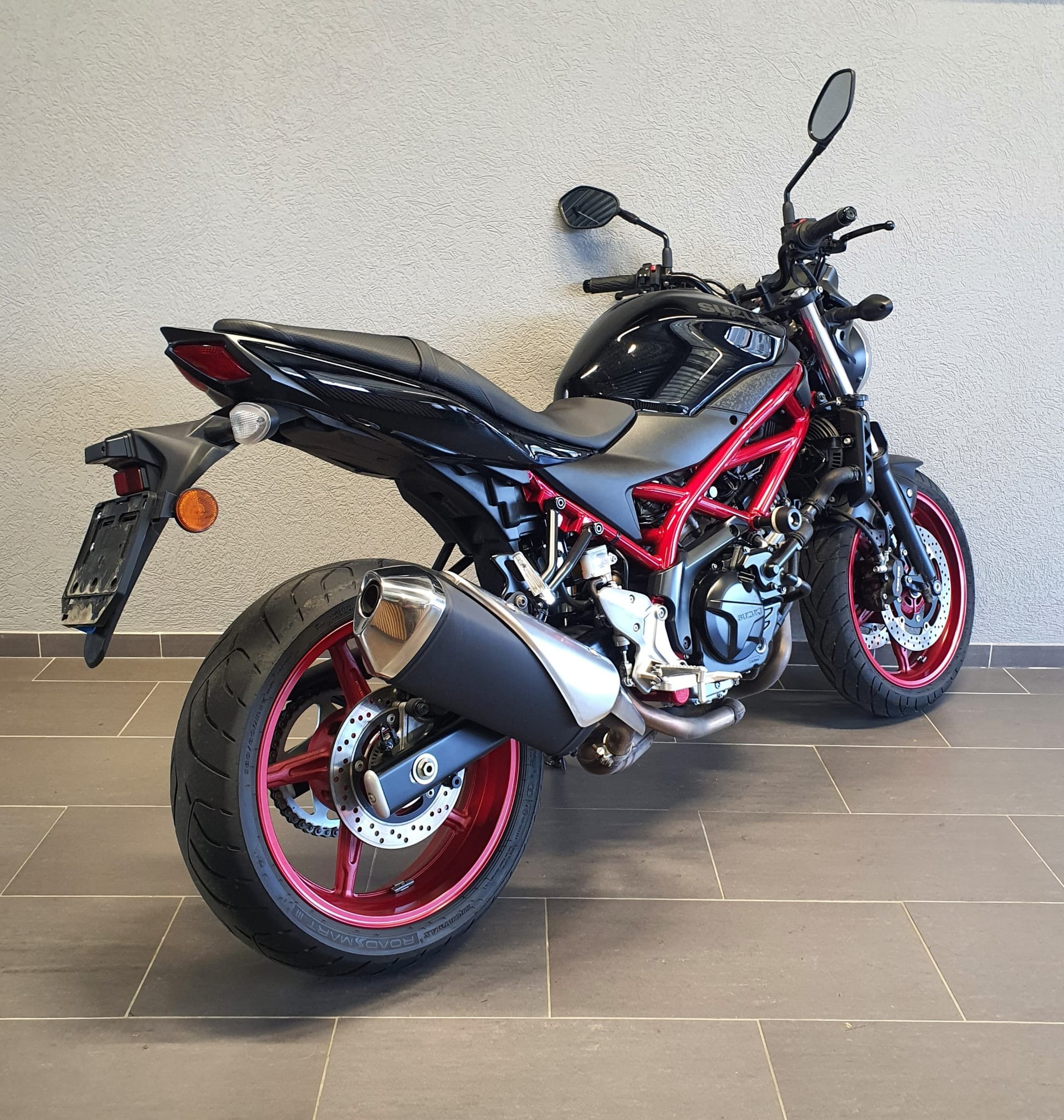 SUZUKI SV 650 Custom (35kW)-image-2