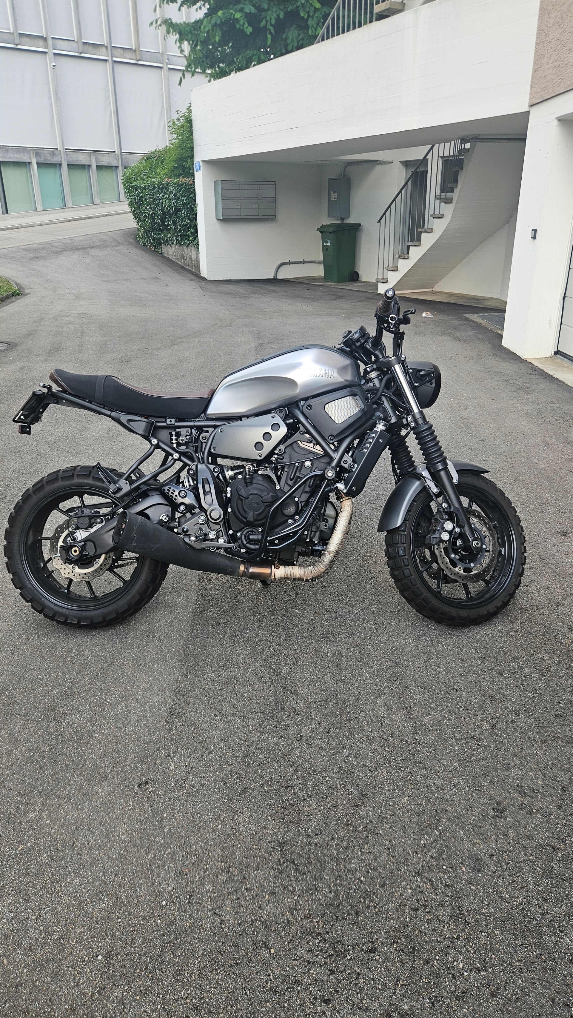 YAMAHA XSR 700-image-2