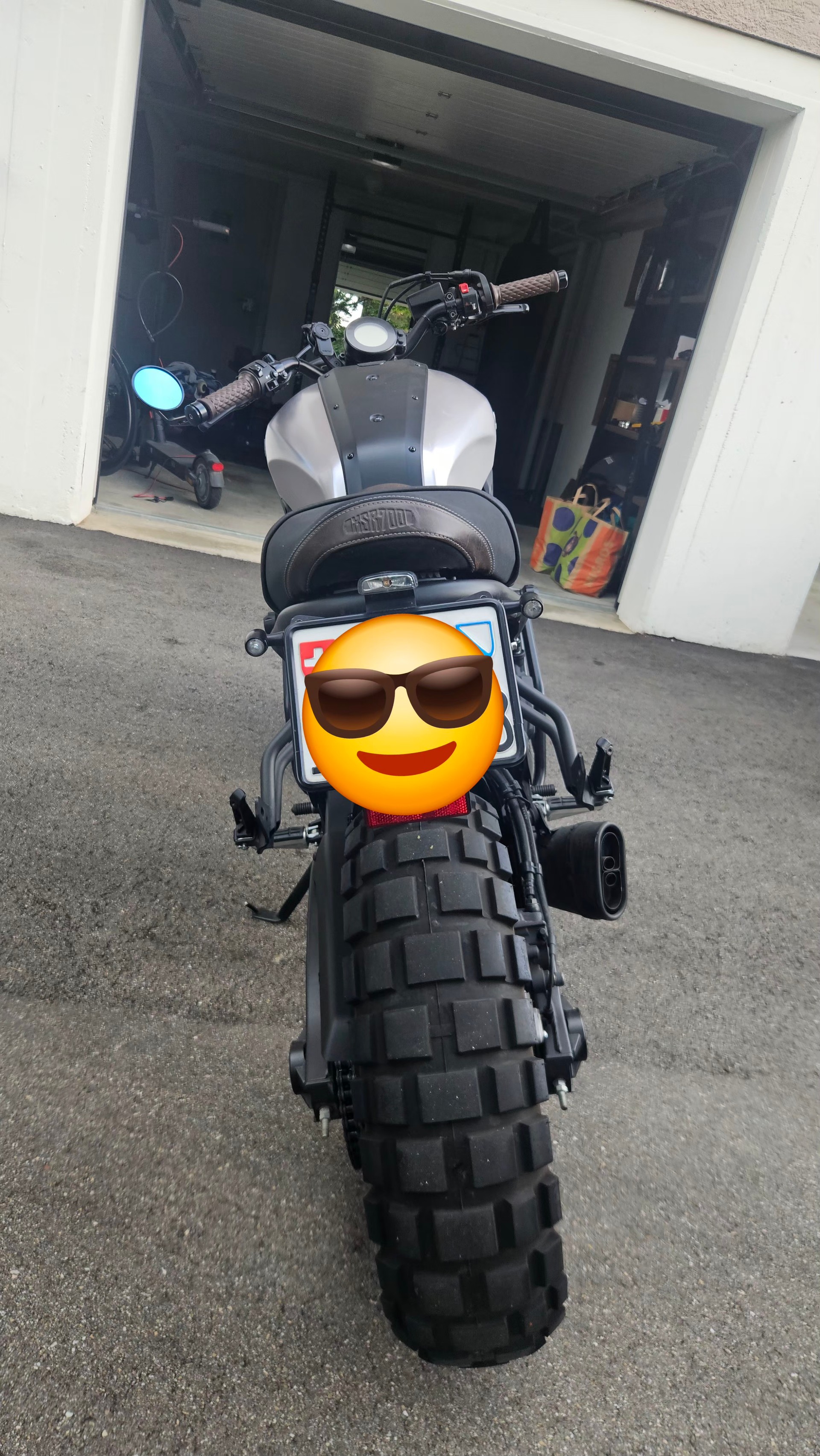YAMAHA XSR 700-image-1