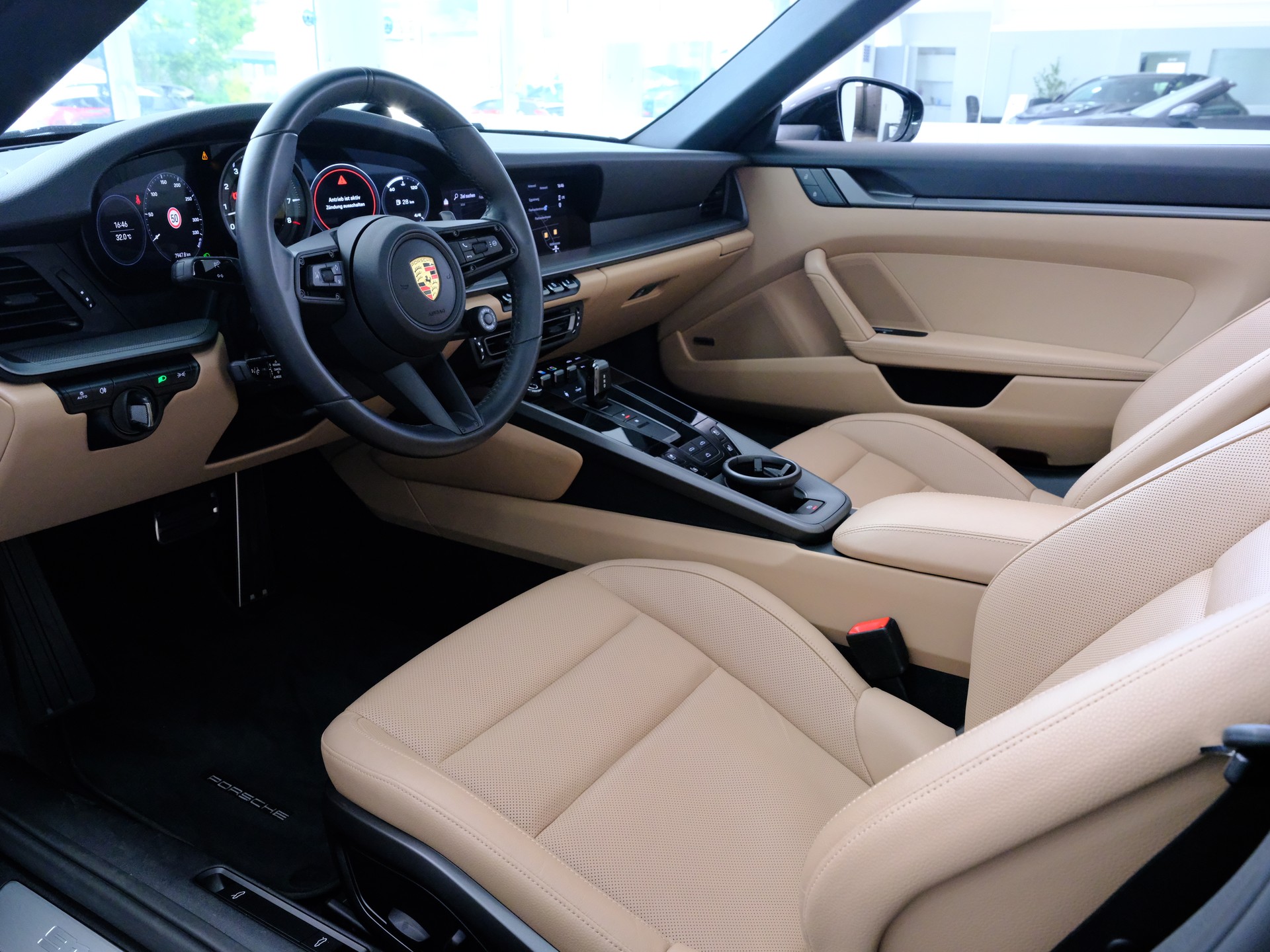 PORSCHE 911 Carrera 4S Cabriolet PDK-image-9