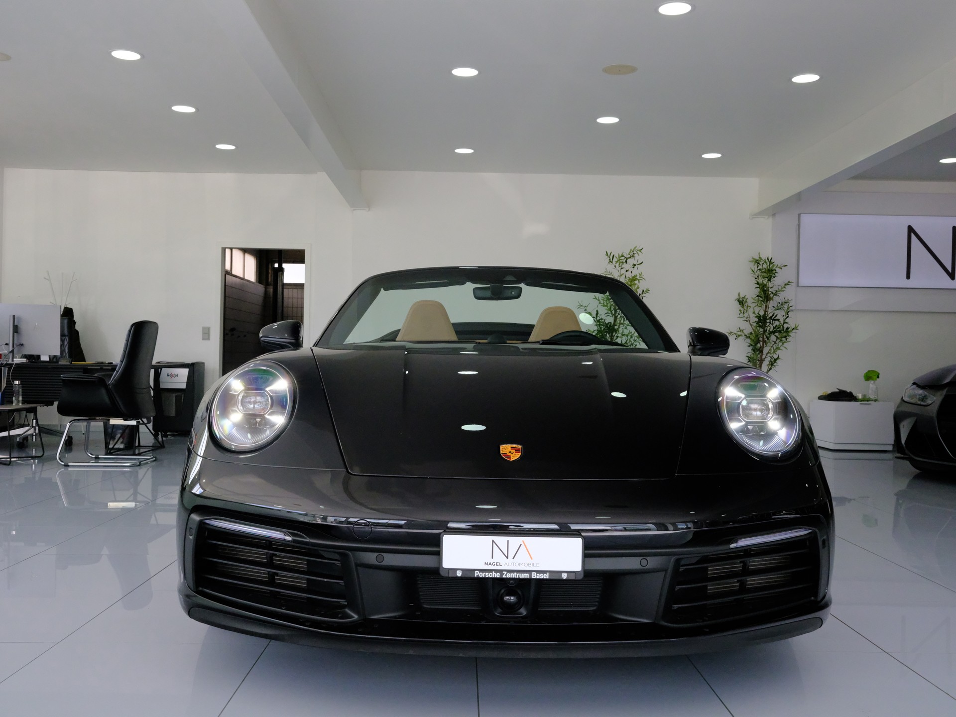 PORSCHE 911 Carrera 4S Cabriolet PDK-showroom-element-2