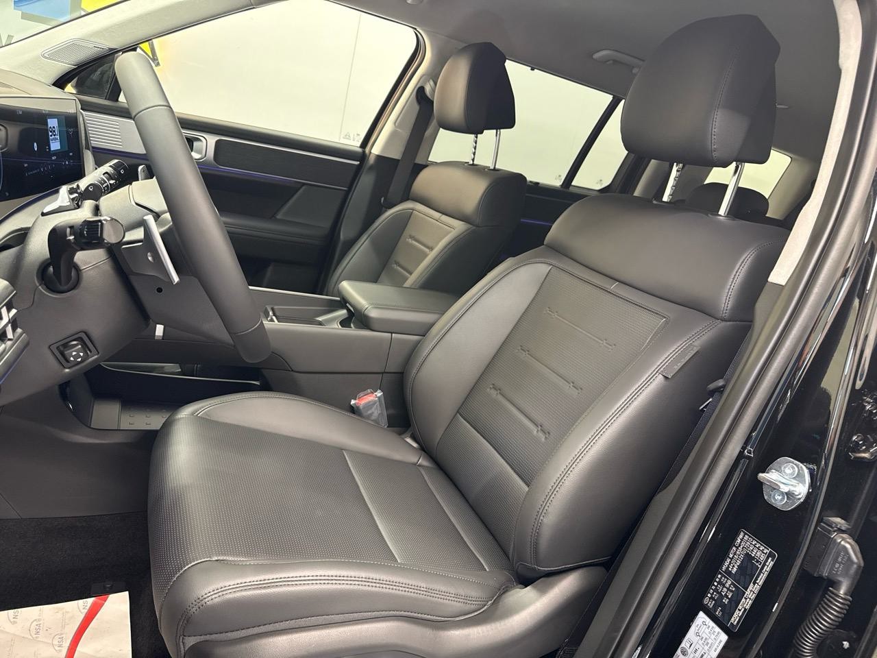 HYUNDAI Santa Fe 1.6 T-GDi PHEV Calligraphy 4WD Automatic-showroom-element-3