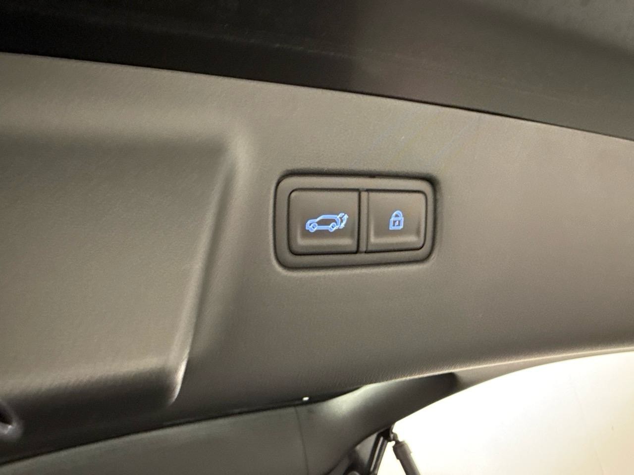 HYUNDAI Santa Fe 1.6 T-GDi PHEV Calligraphy 4WD Automatic-image-14