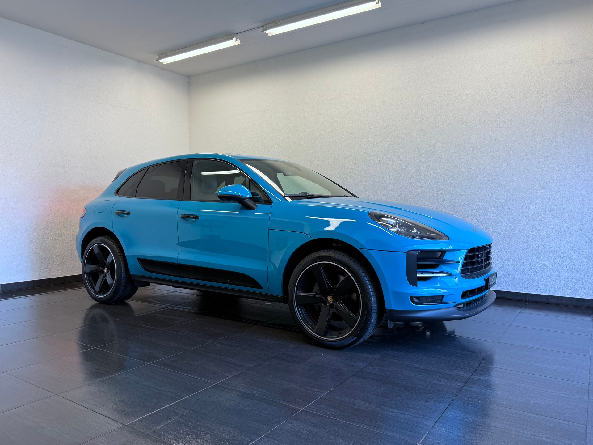 PORSCHE Macan S PDK "Miami Blue"