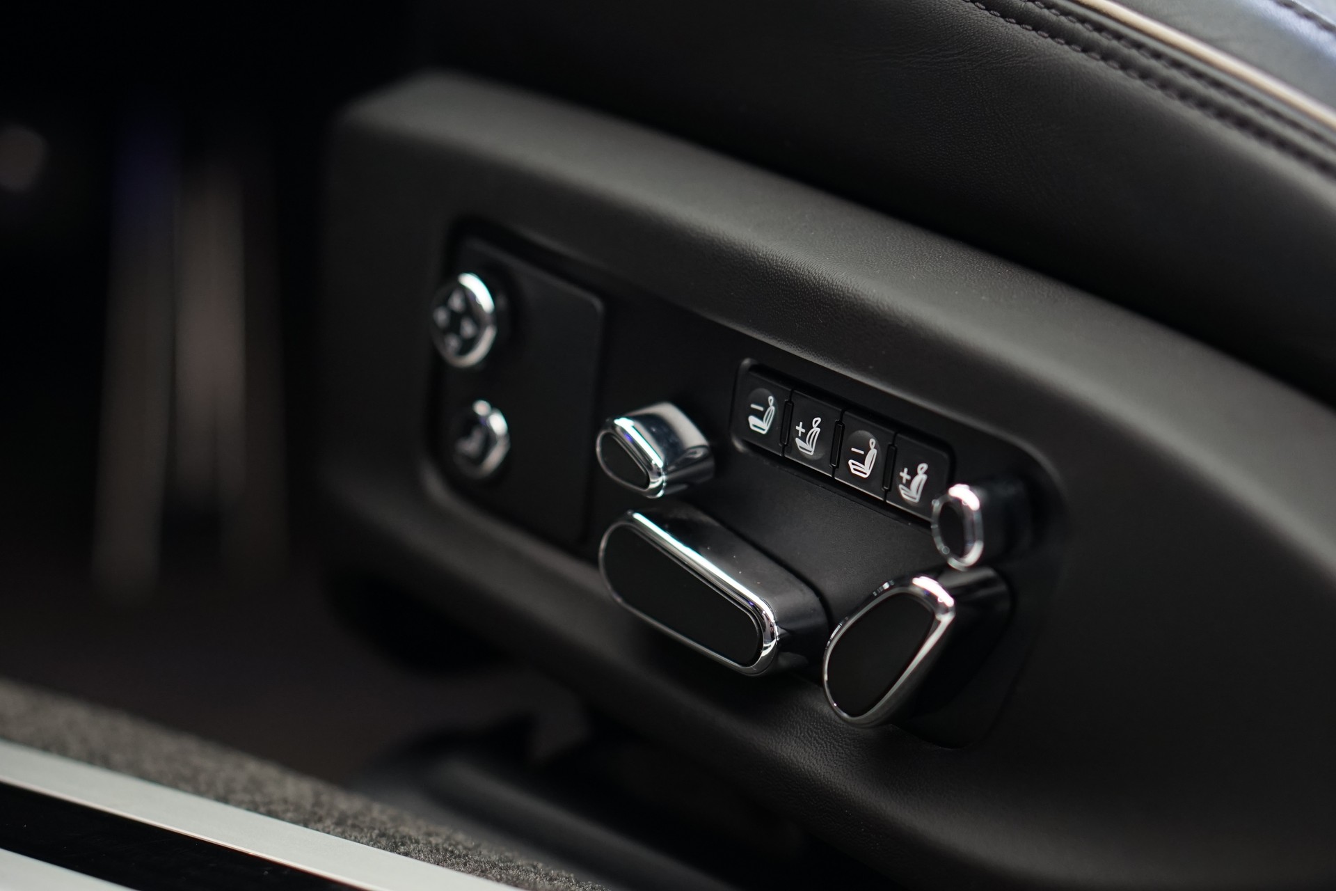 BENTLEY Continental GT 4.0 V8 *Naim* *Touring Spec* *Panoramadach*-image-18