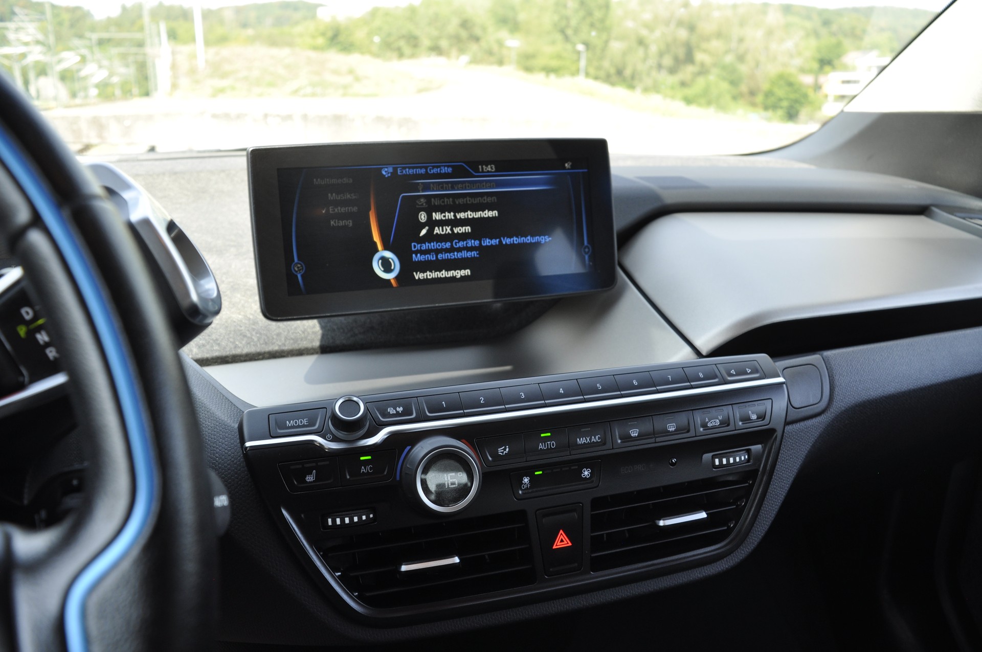 BMW i3 (94Ah)-image-11