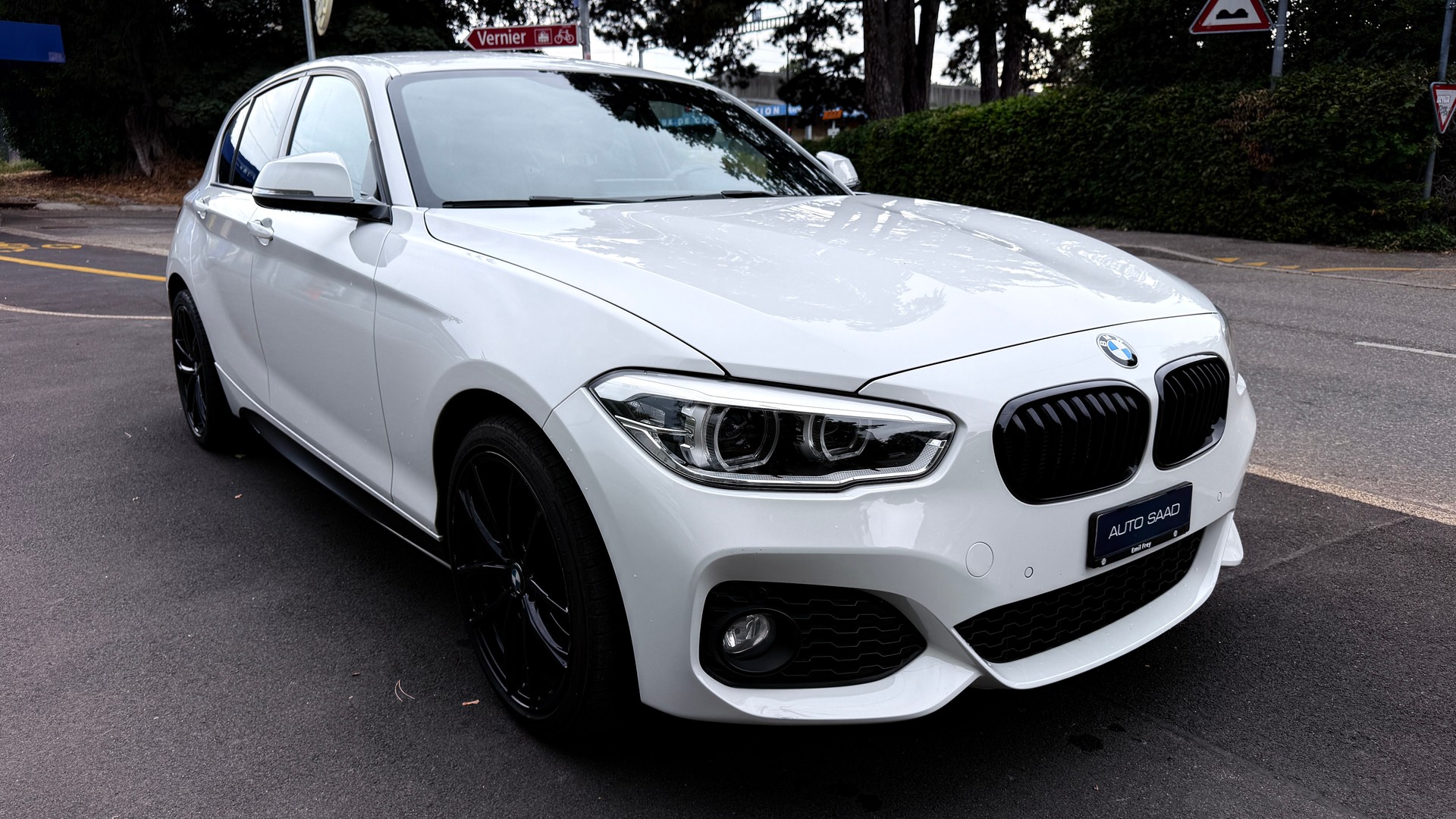 BMW 118d xDrive M Sport-image-1