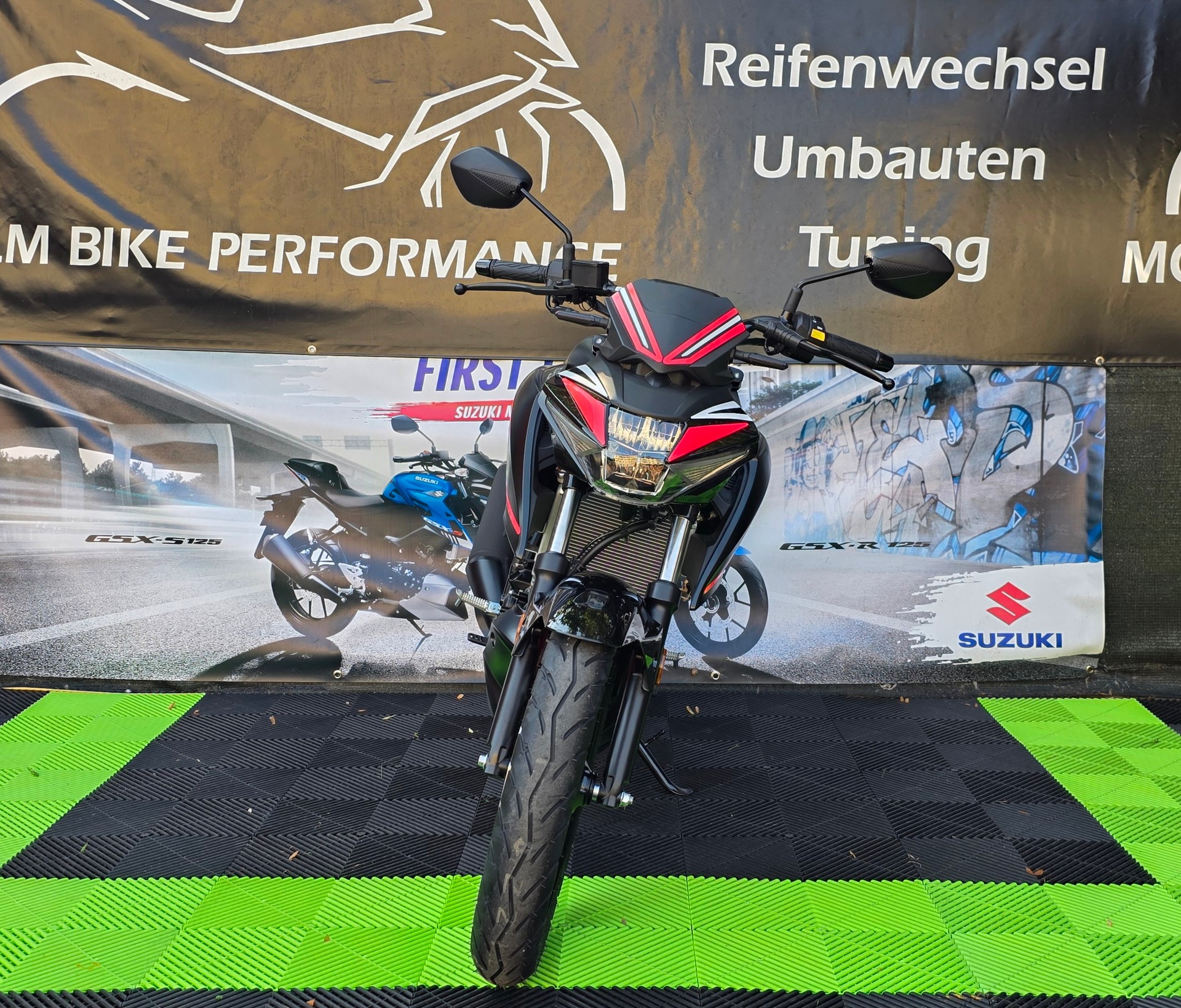SUZUKI GSX-S 125-image-2
