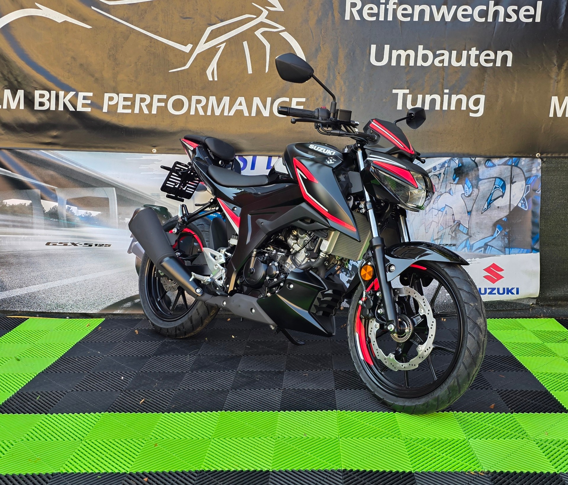 SUZUKI GSX-S 125-image-1