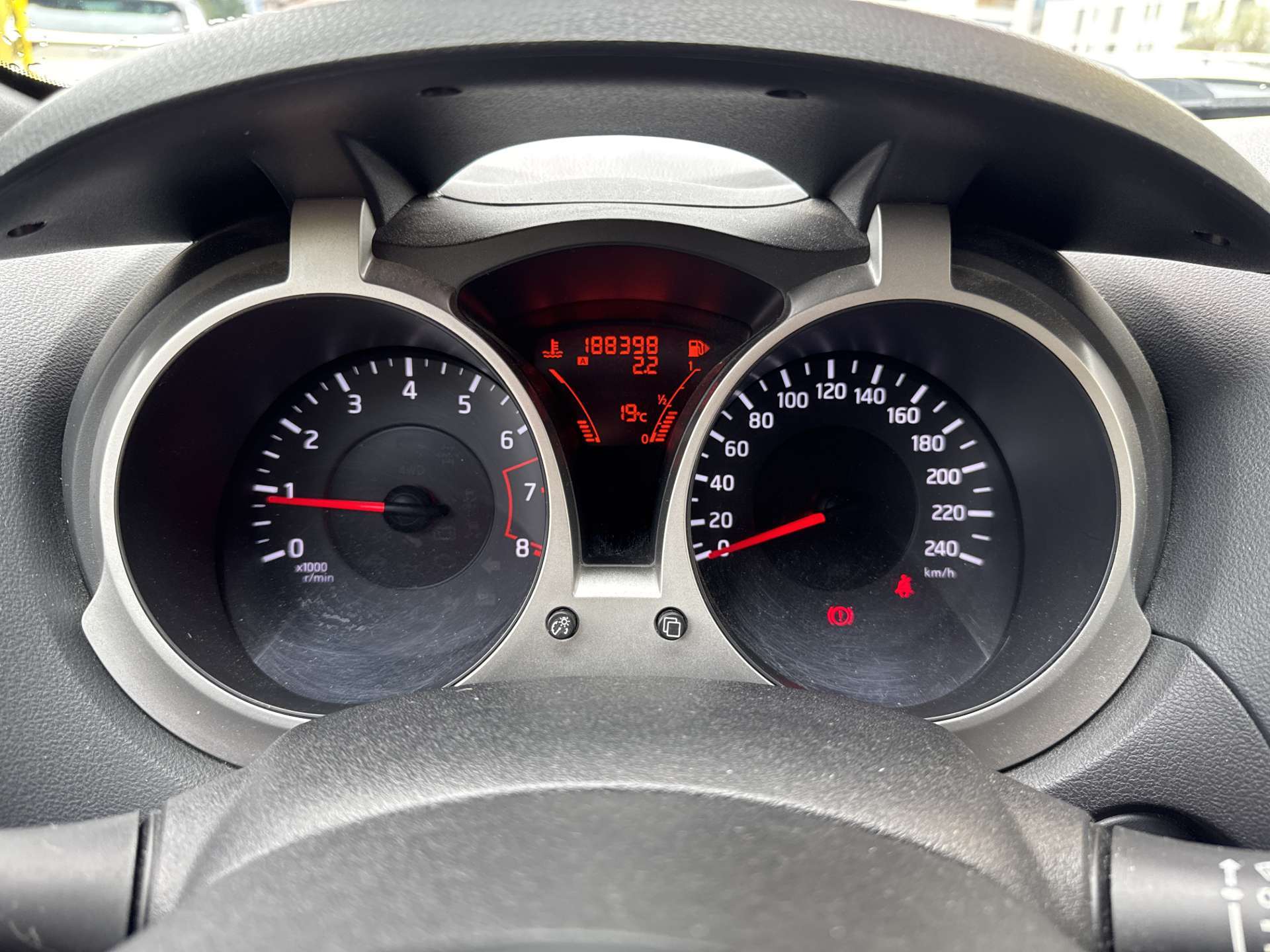 NISSAN Juke 1.6 visia-image-11