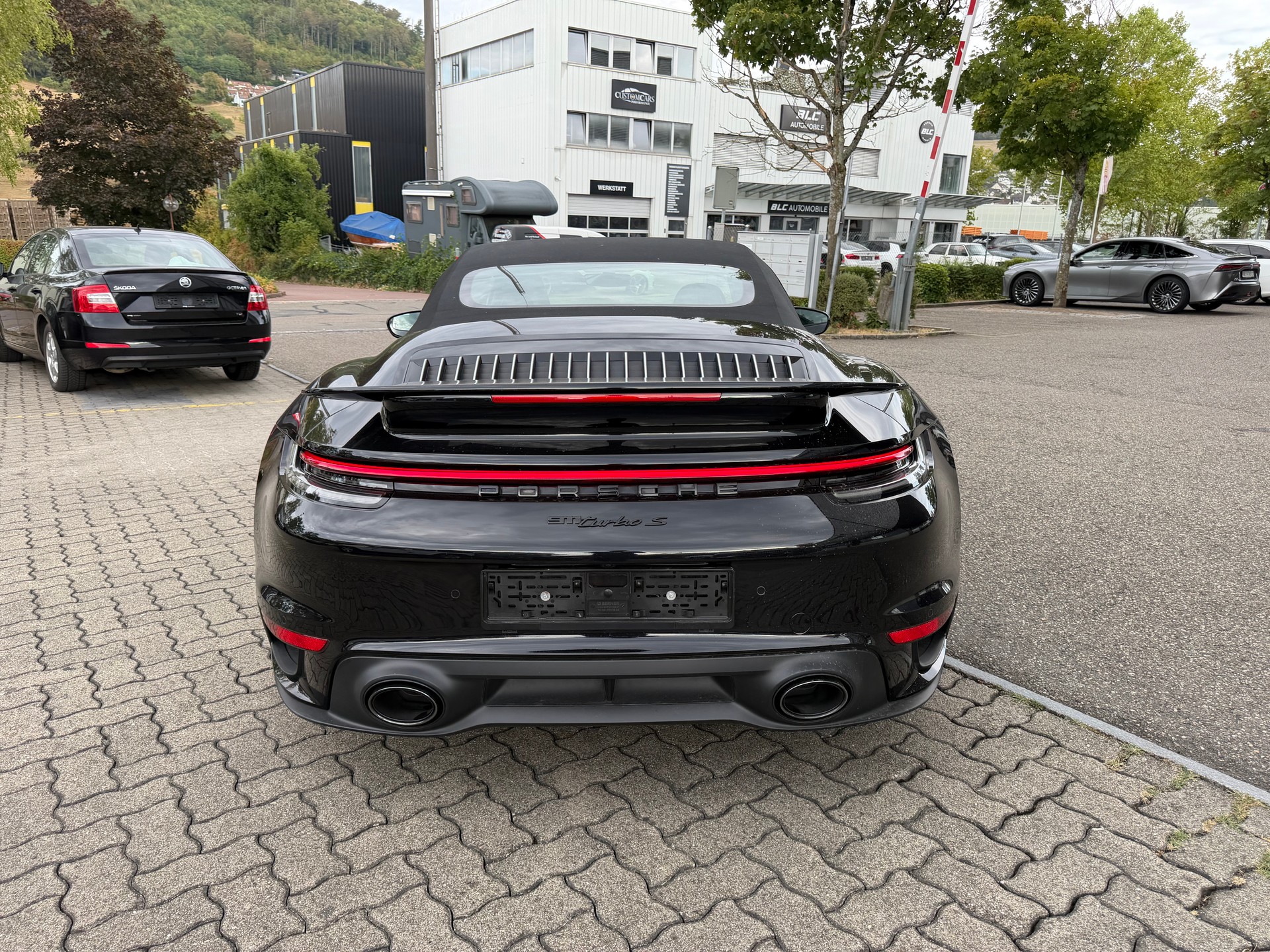 PORSCHE 911 Turbo S Cabriolet PDK-image-13