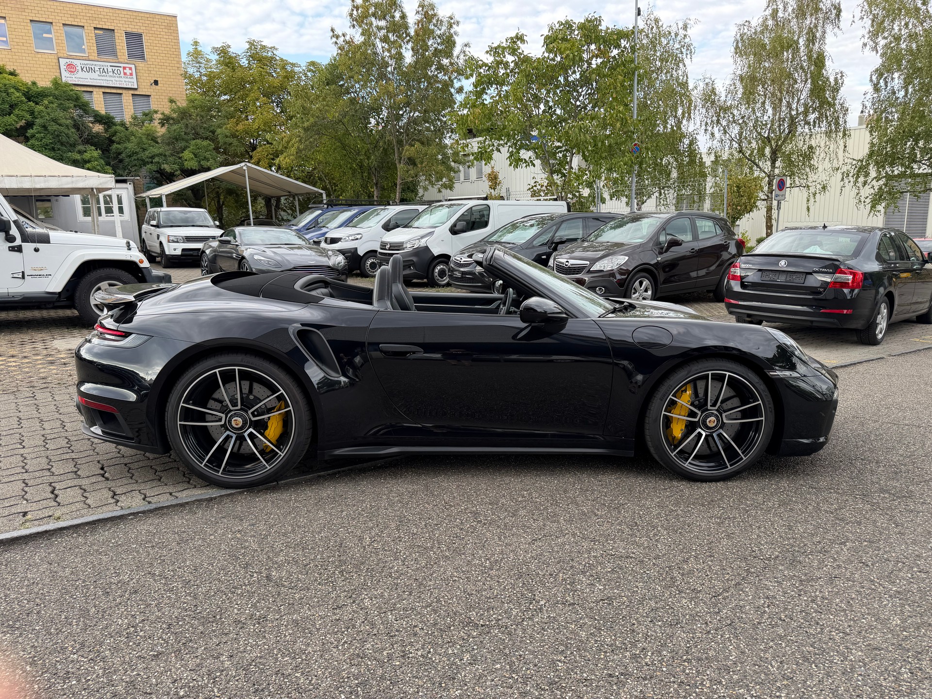 PORSCHE 911 Turbo S Cabriolet PDK-showroom-element-3