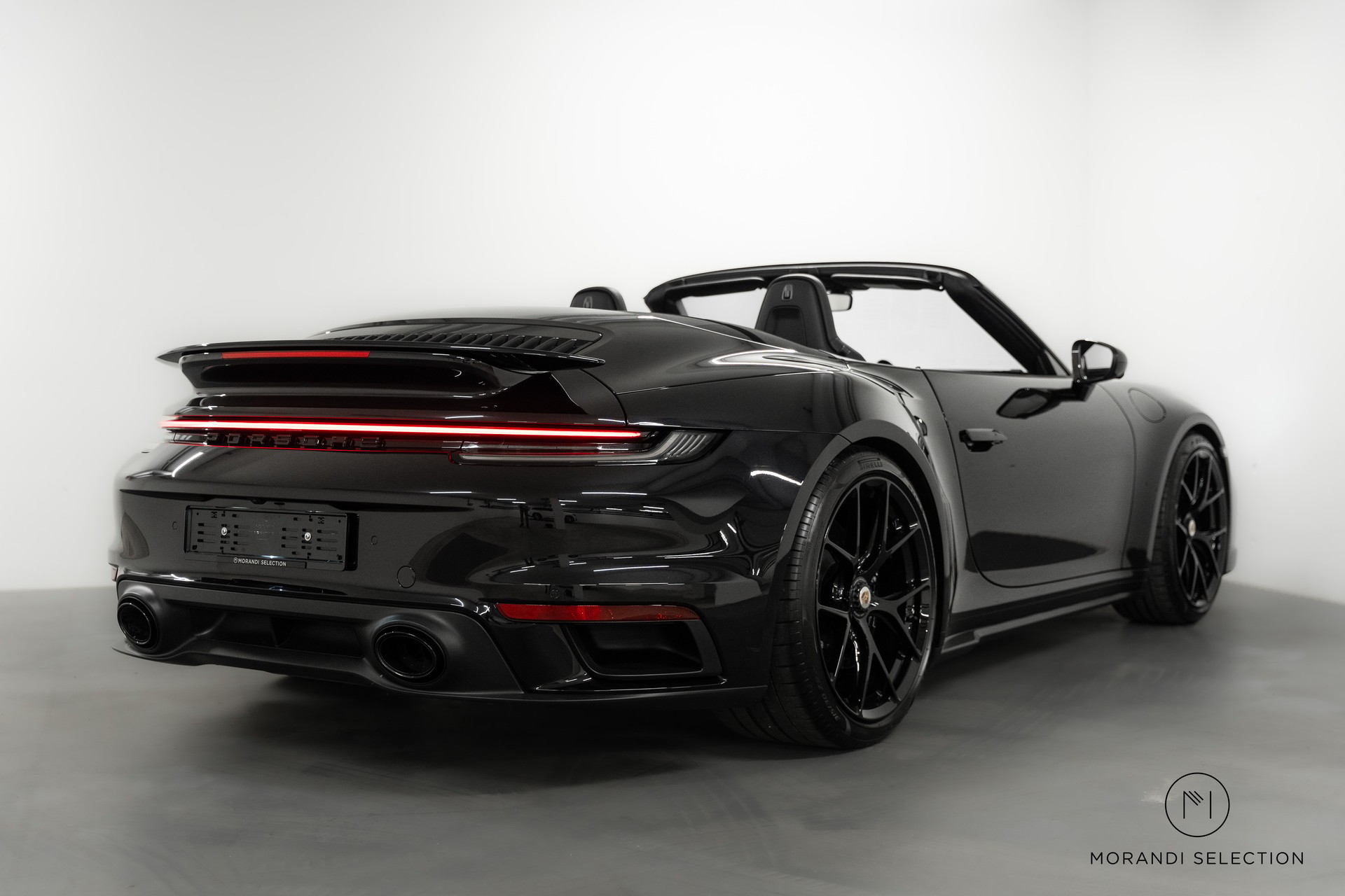 PORSCHE 911 Cabriolet 3.7 Turbo S PDK-showroom-element-3