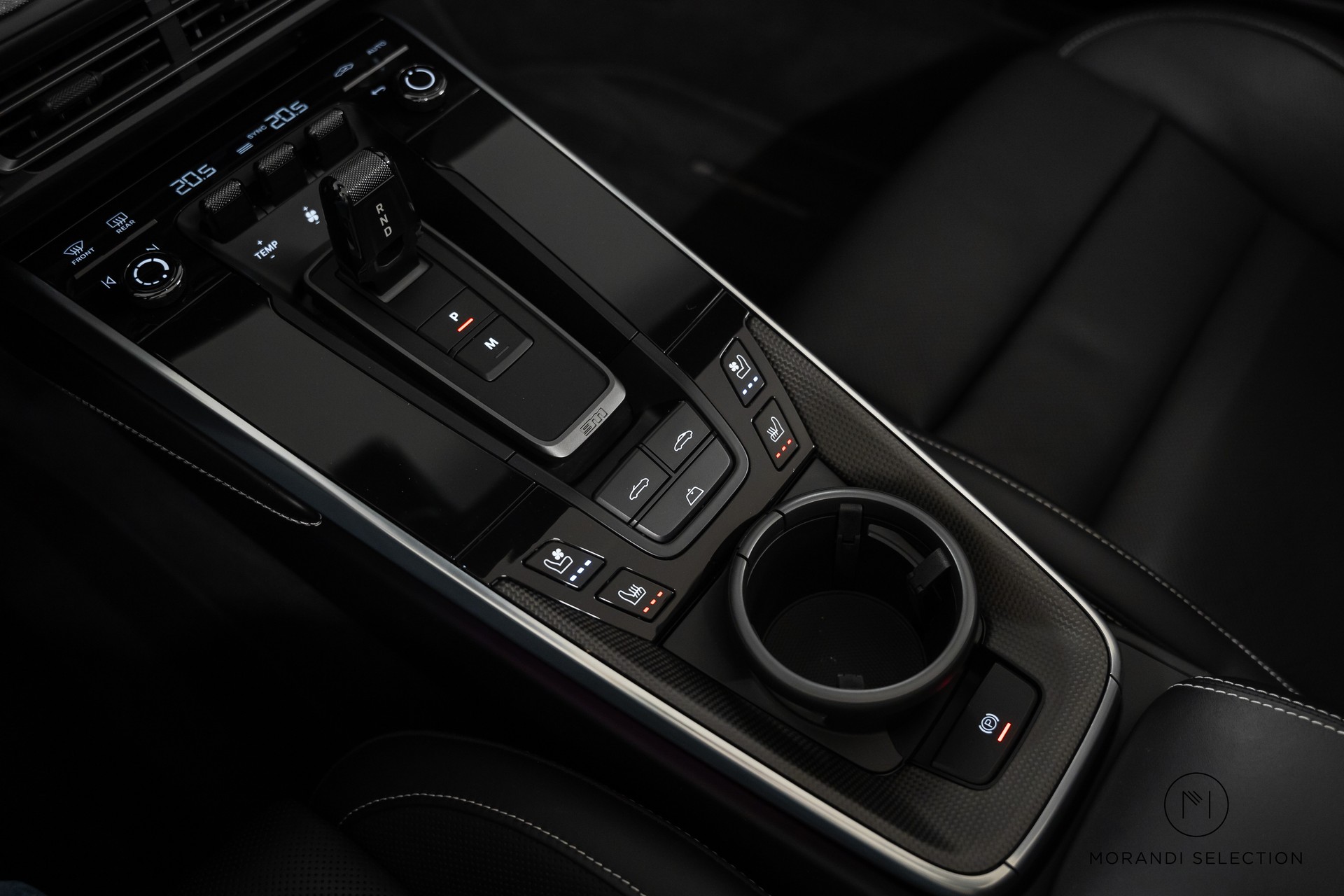 PORSCHE 911 Cabriolet 3.7 Turbo S PDK-image-27